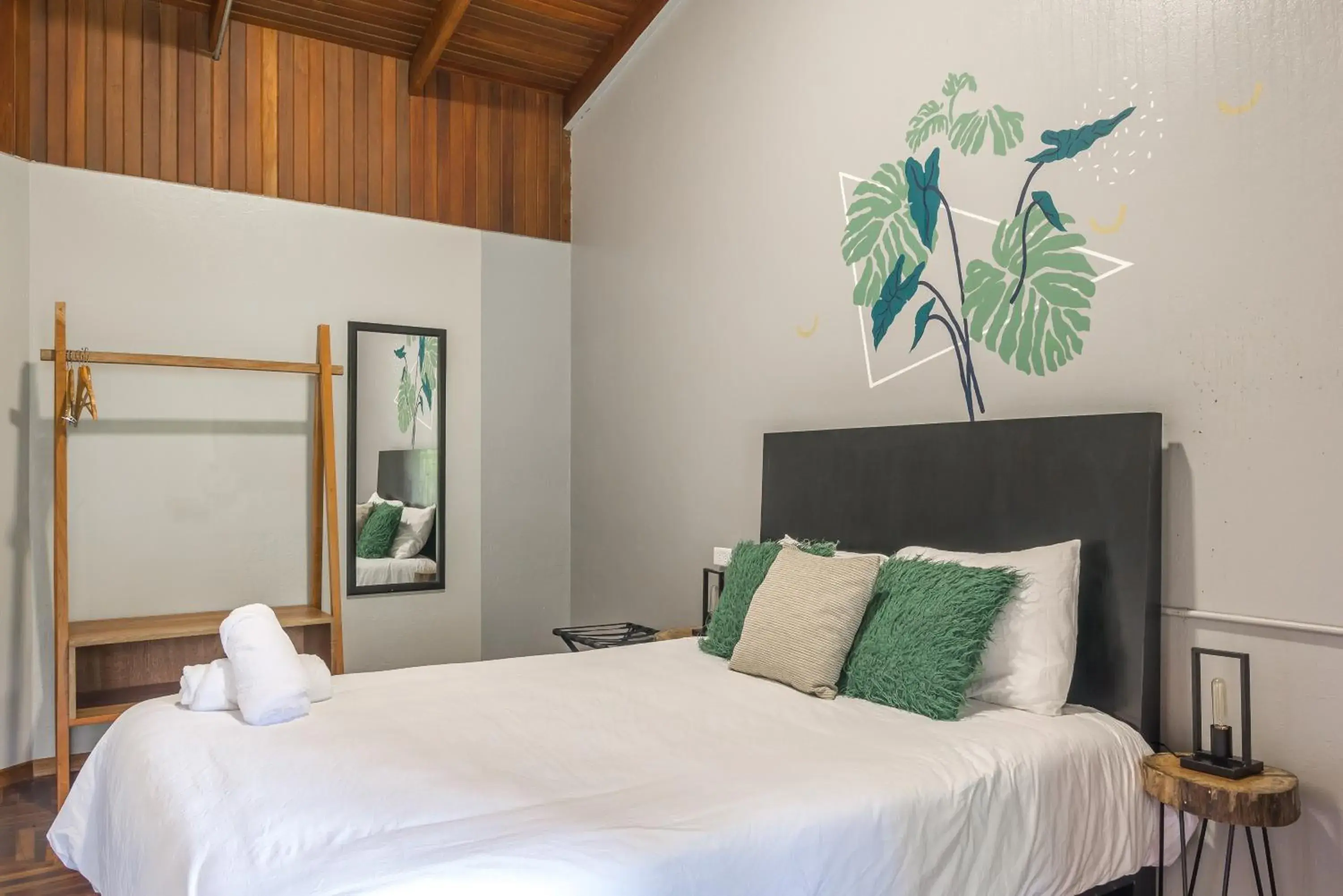 Small Room - Shared Bathroom in Selina Monteverde Small Room - Shared Bathroom in Selina Monteverde