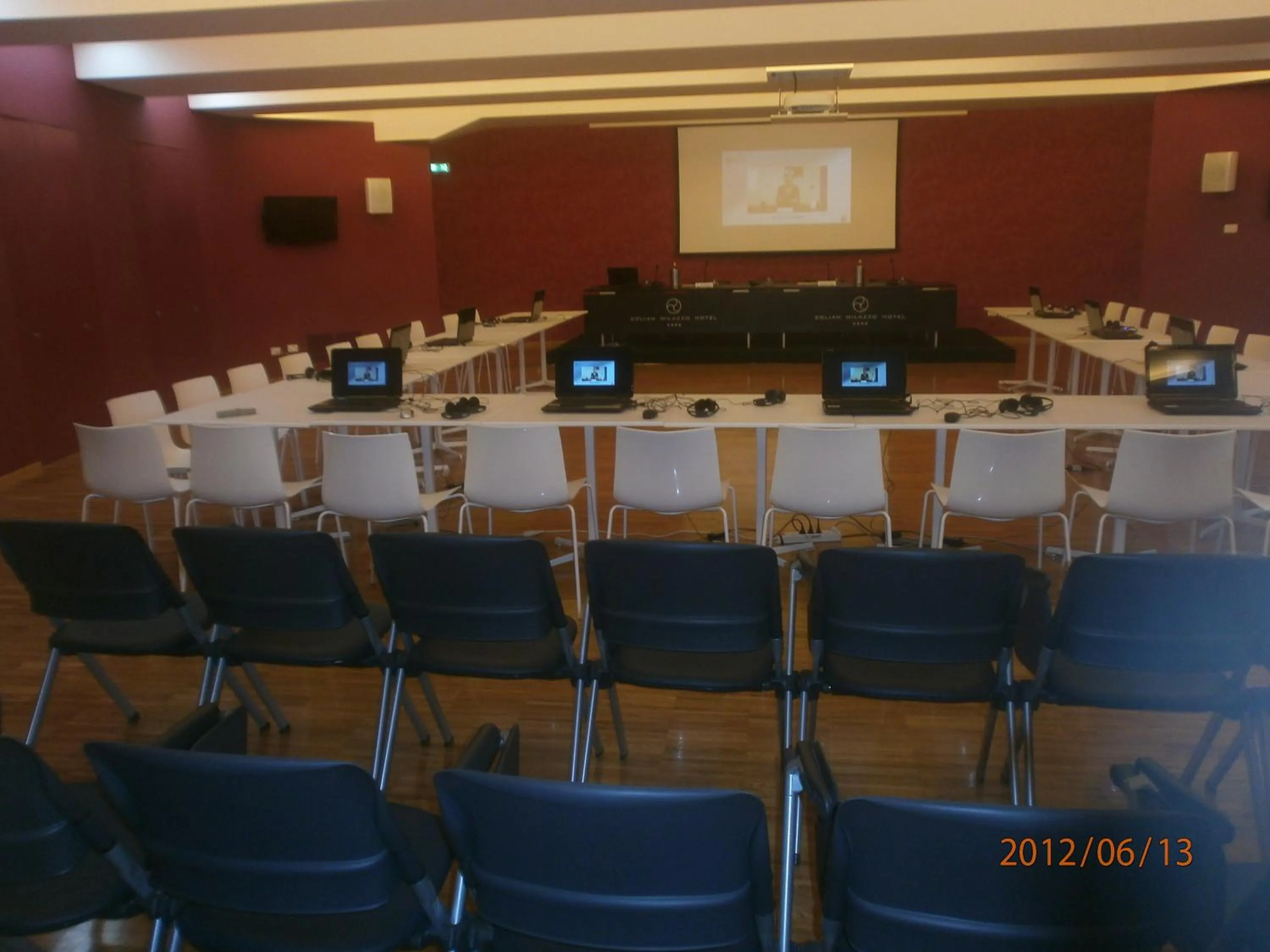 Business facilities in Eolian Milazzo Hotel