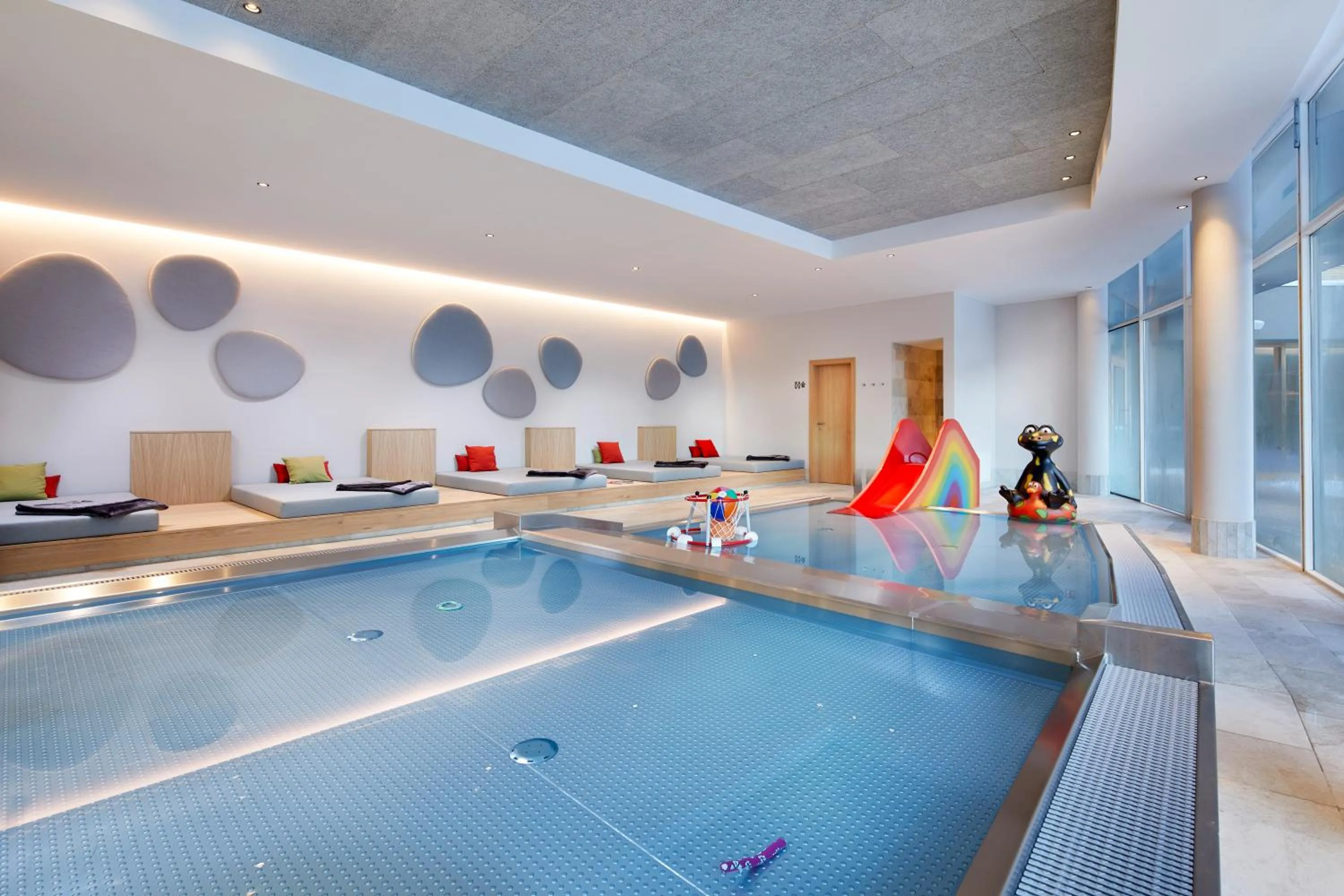 Swimming pool in Feuerstein Nature Family Resort