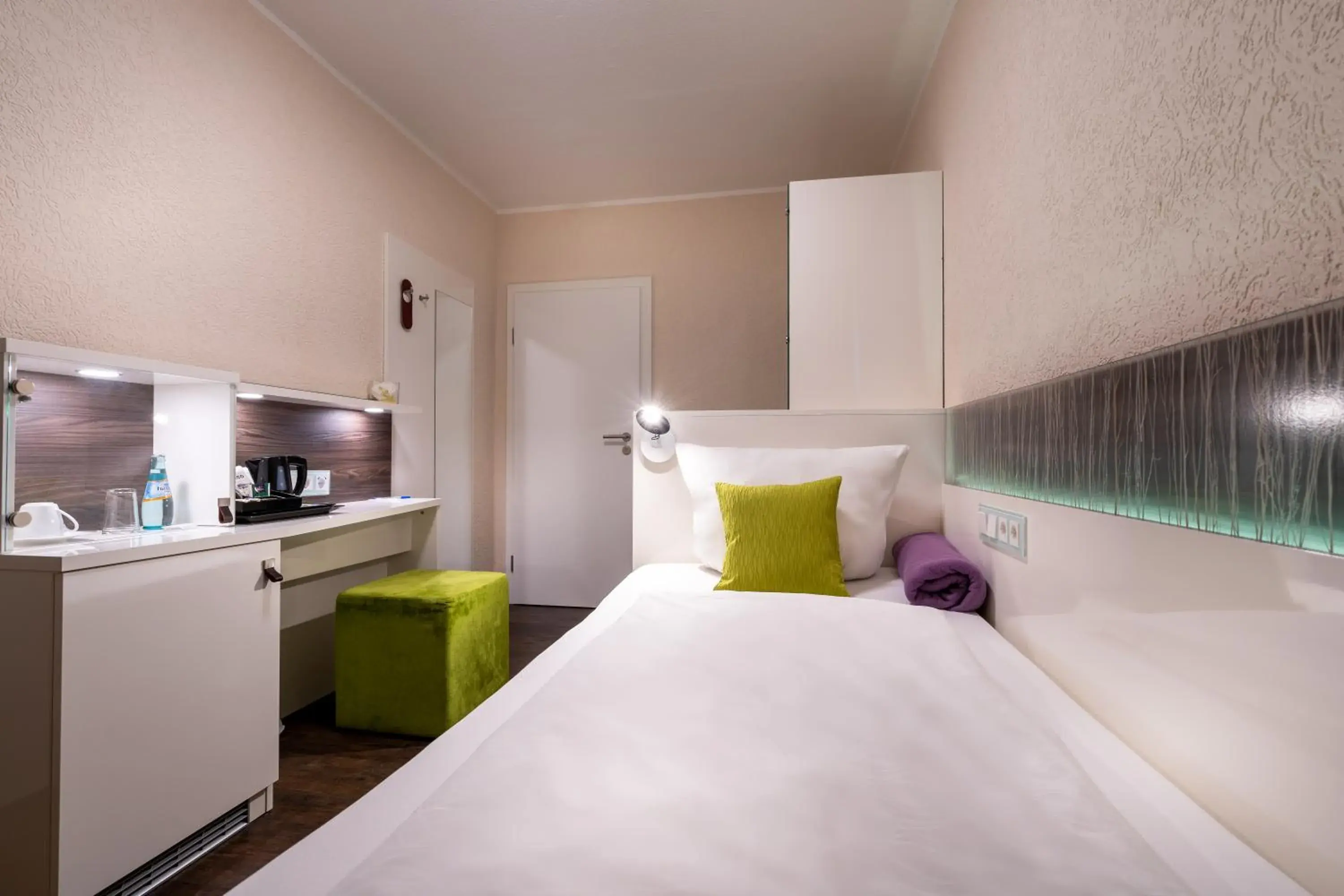 Standard Single Room in Hotel Stadt Heidelberg Standard Single Room in Hotel Stadt Heidelberg