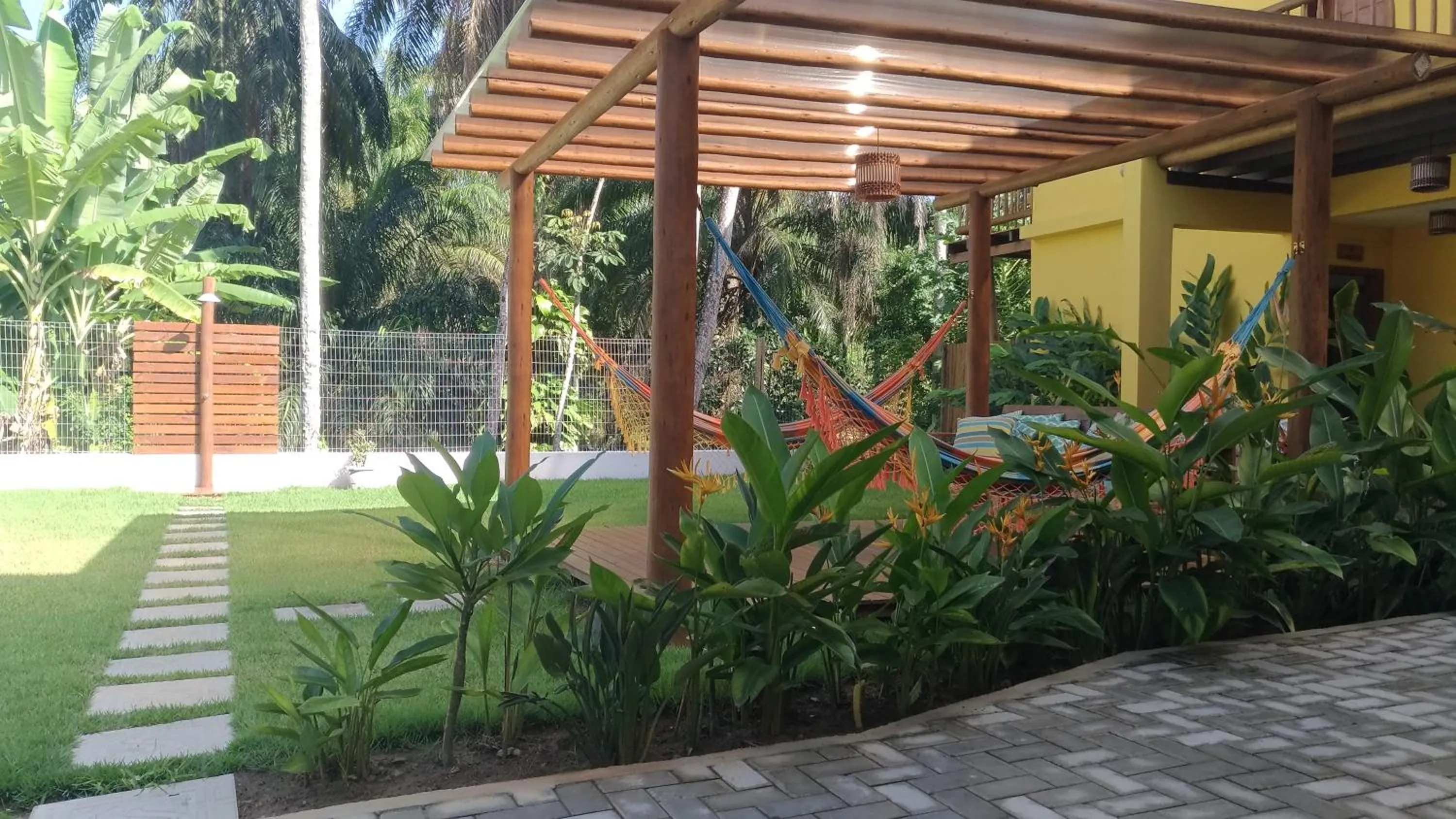 Facade/entrance in Conchas do Mar Residence