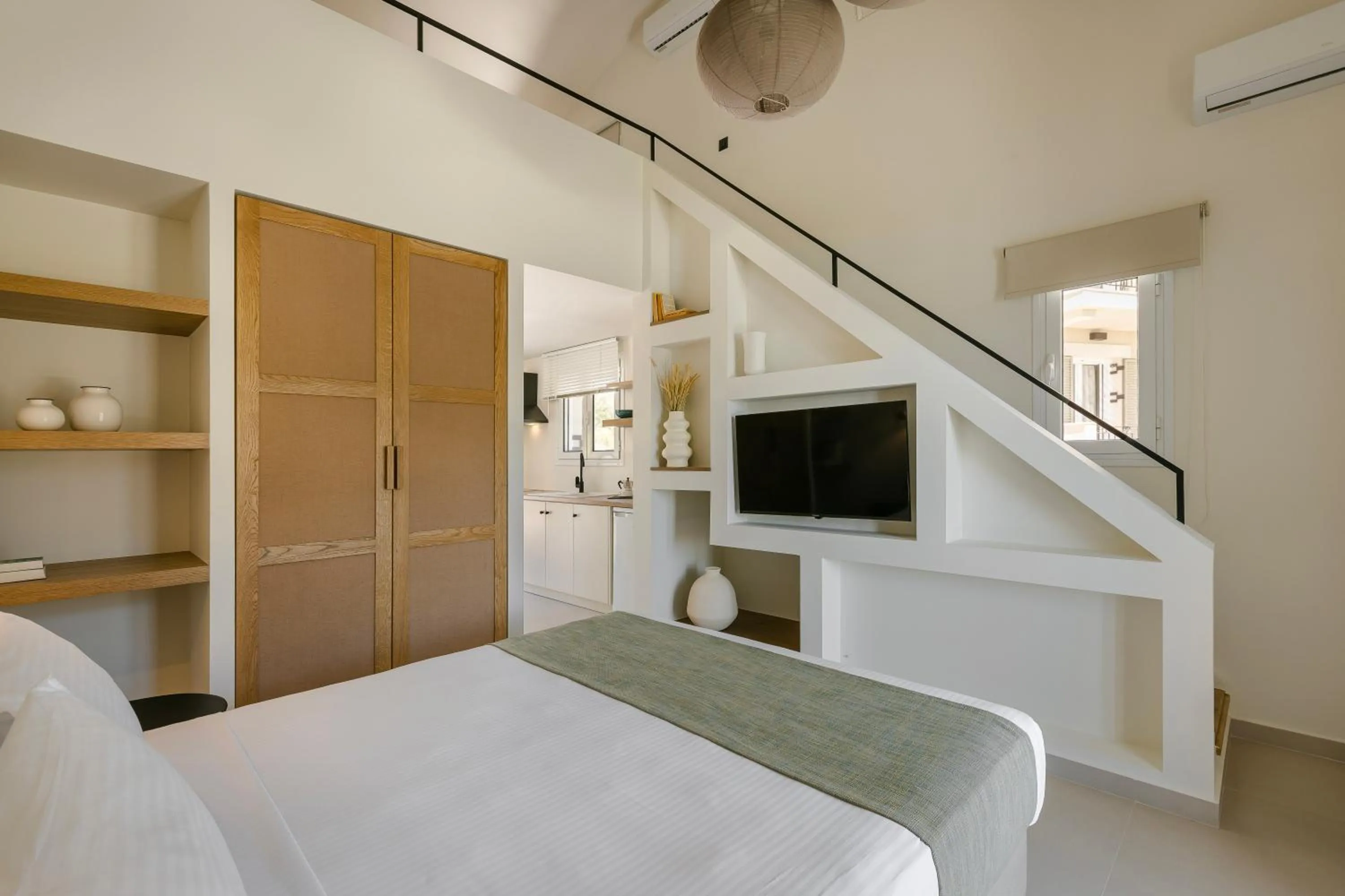 TV and multimedia, Bed in Rodi Studios