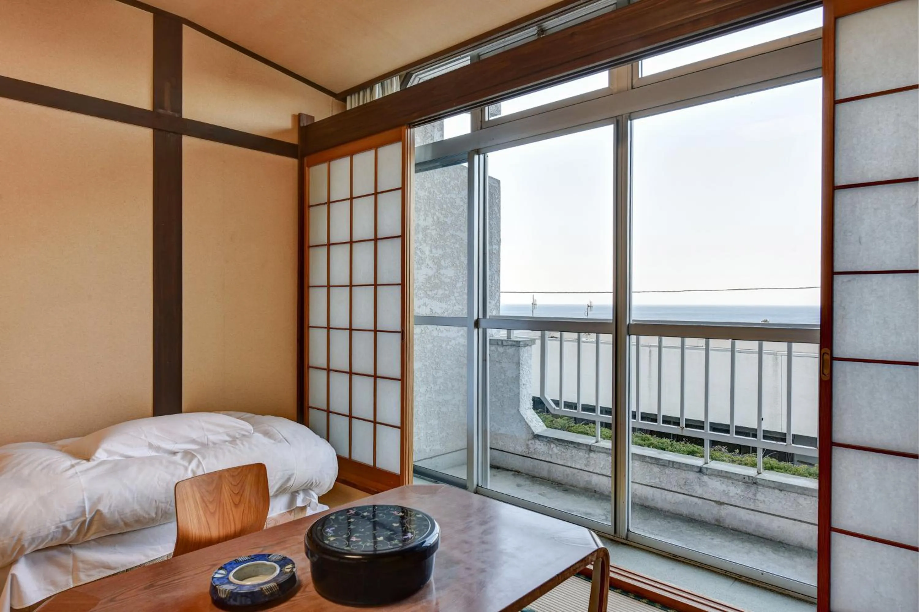 Photo of the whole room, Bed in Eboshiso