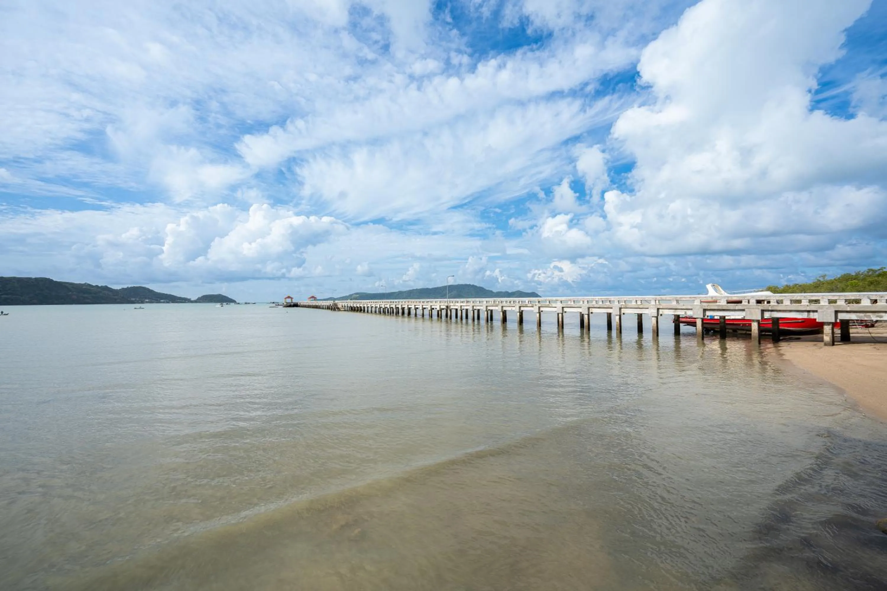 Beach in Hivetel Phuket