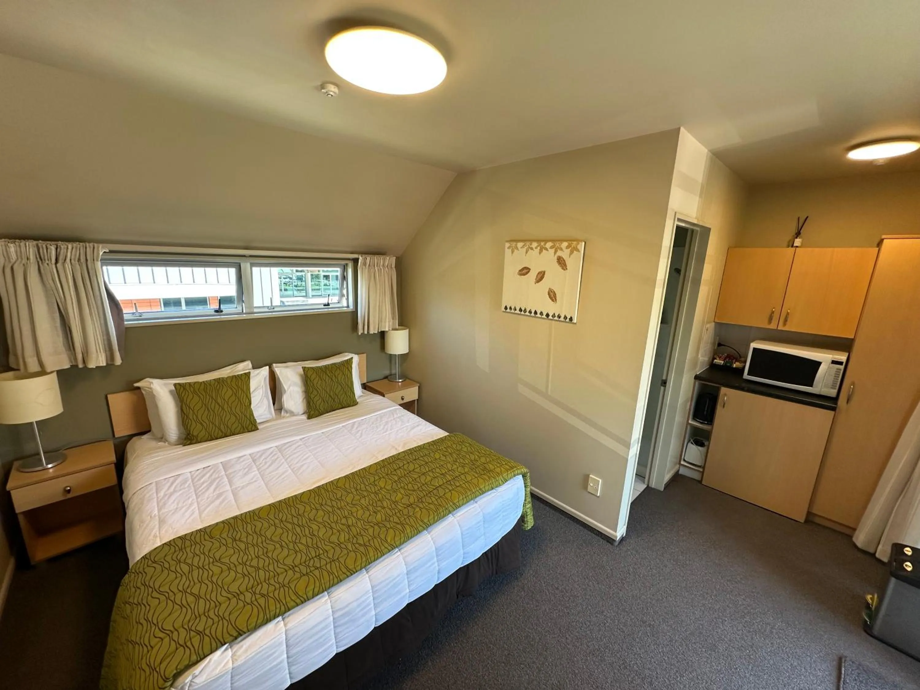 Bedroom, Bed in CentrePoint on Colombo