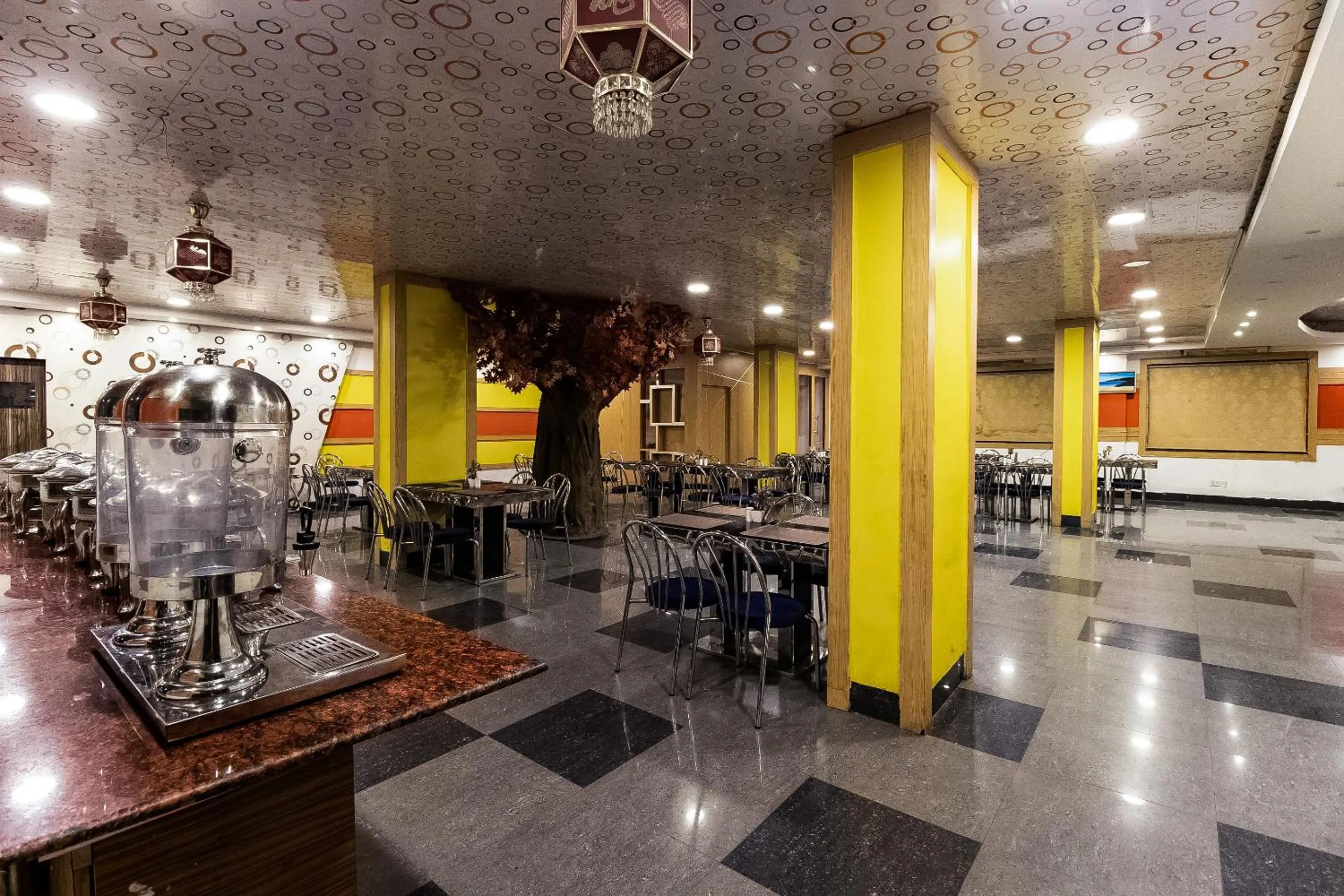 Restaurant/places to eat in Collection O Panorama Country Club And Resort