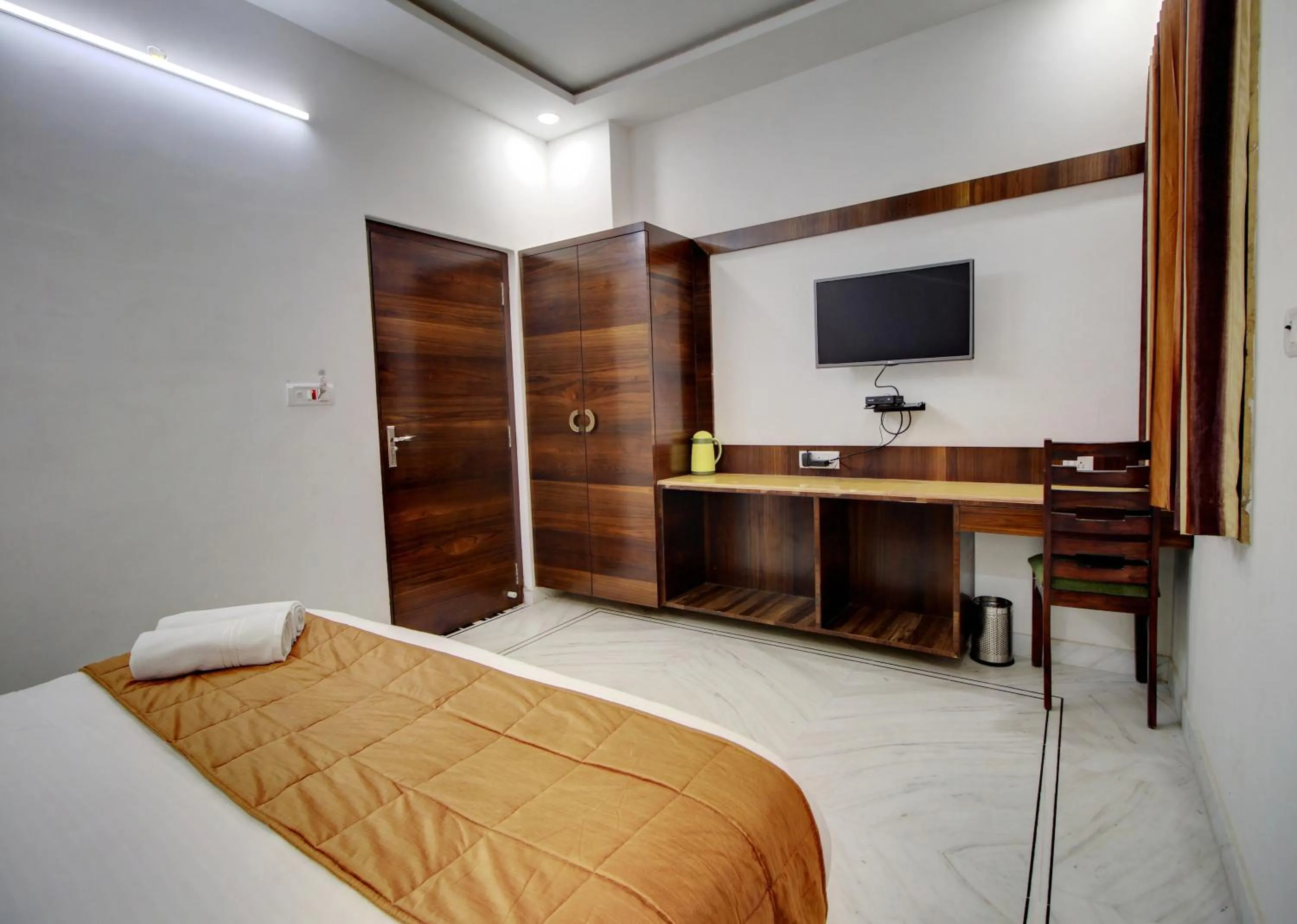 cot in Hotel Oasis Jaisalmer