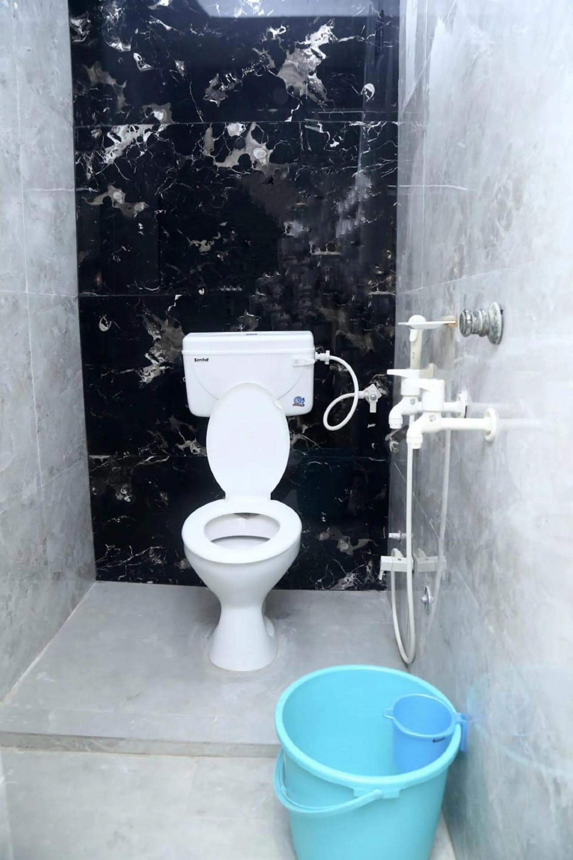 Shower in Pyrenees Homestay