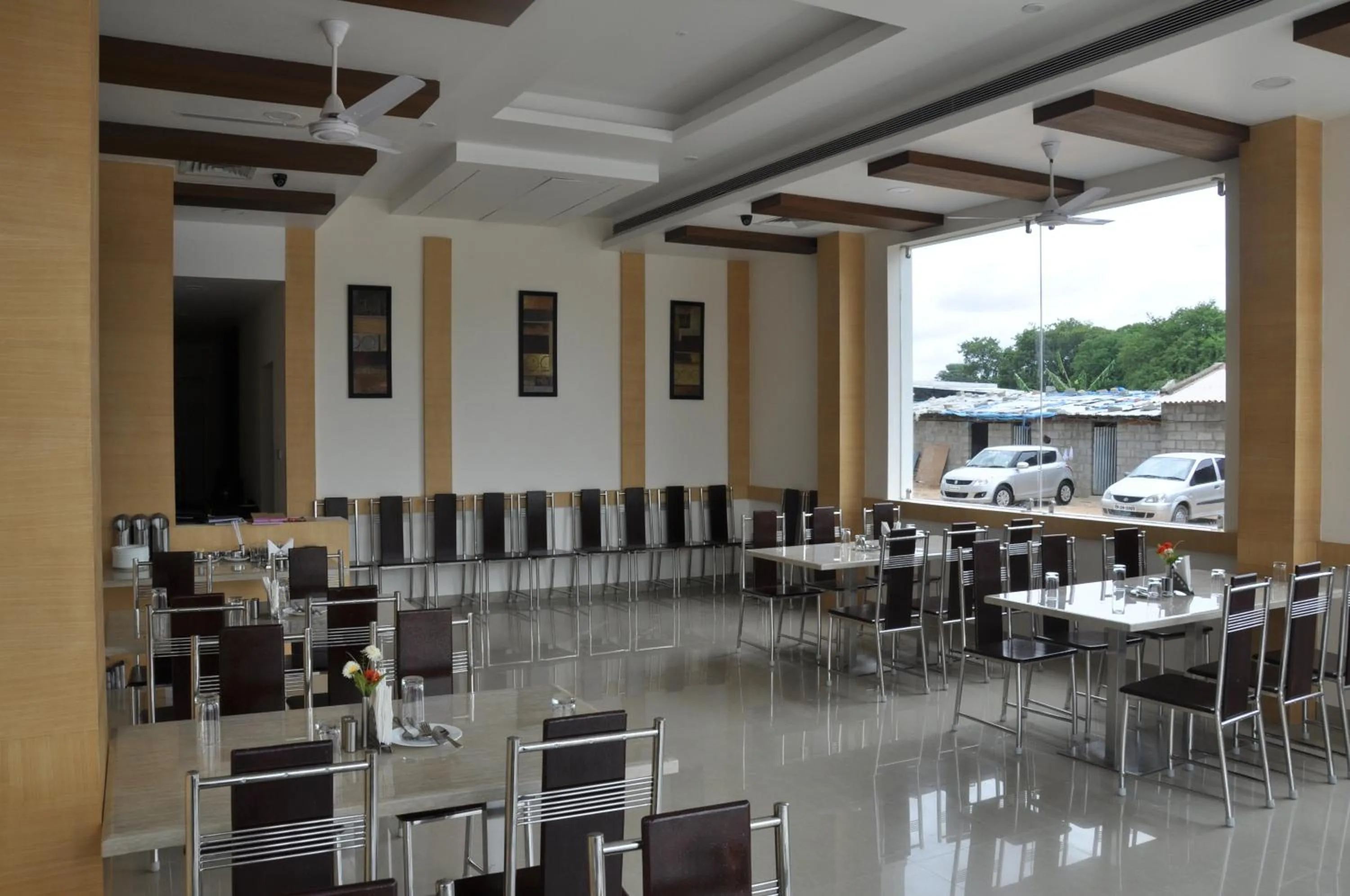 Restaurant/places to eat in Alps Residency - A Bergamont Hotel, Krishnagiri