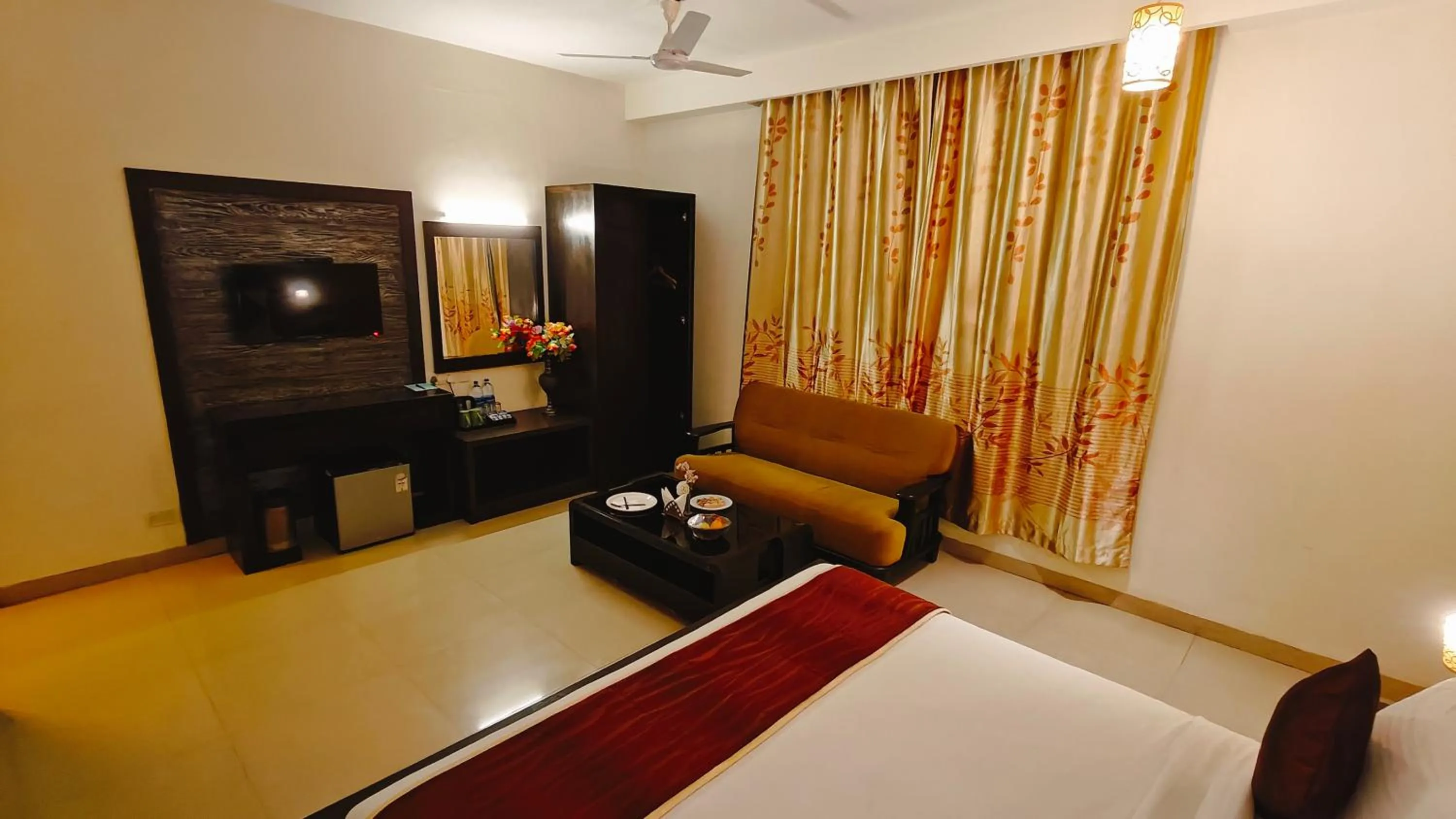 Bed in Alps Residency - A Bergamont Hotel, Krishnagiri