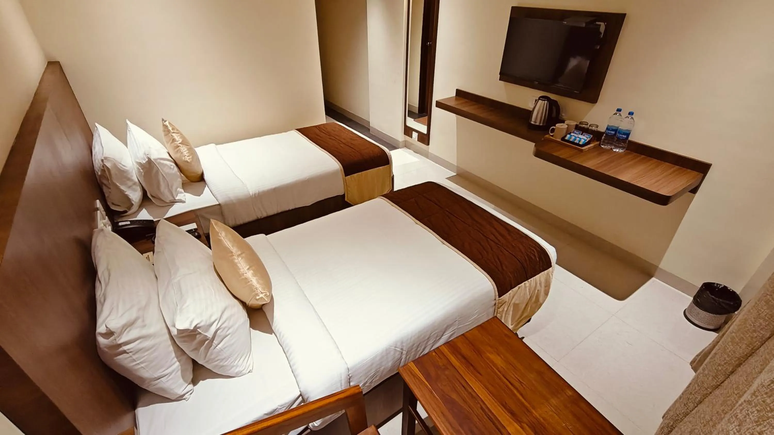 Bed in Alps Residency - A Bergamont Hotel, Krishnagiri