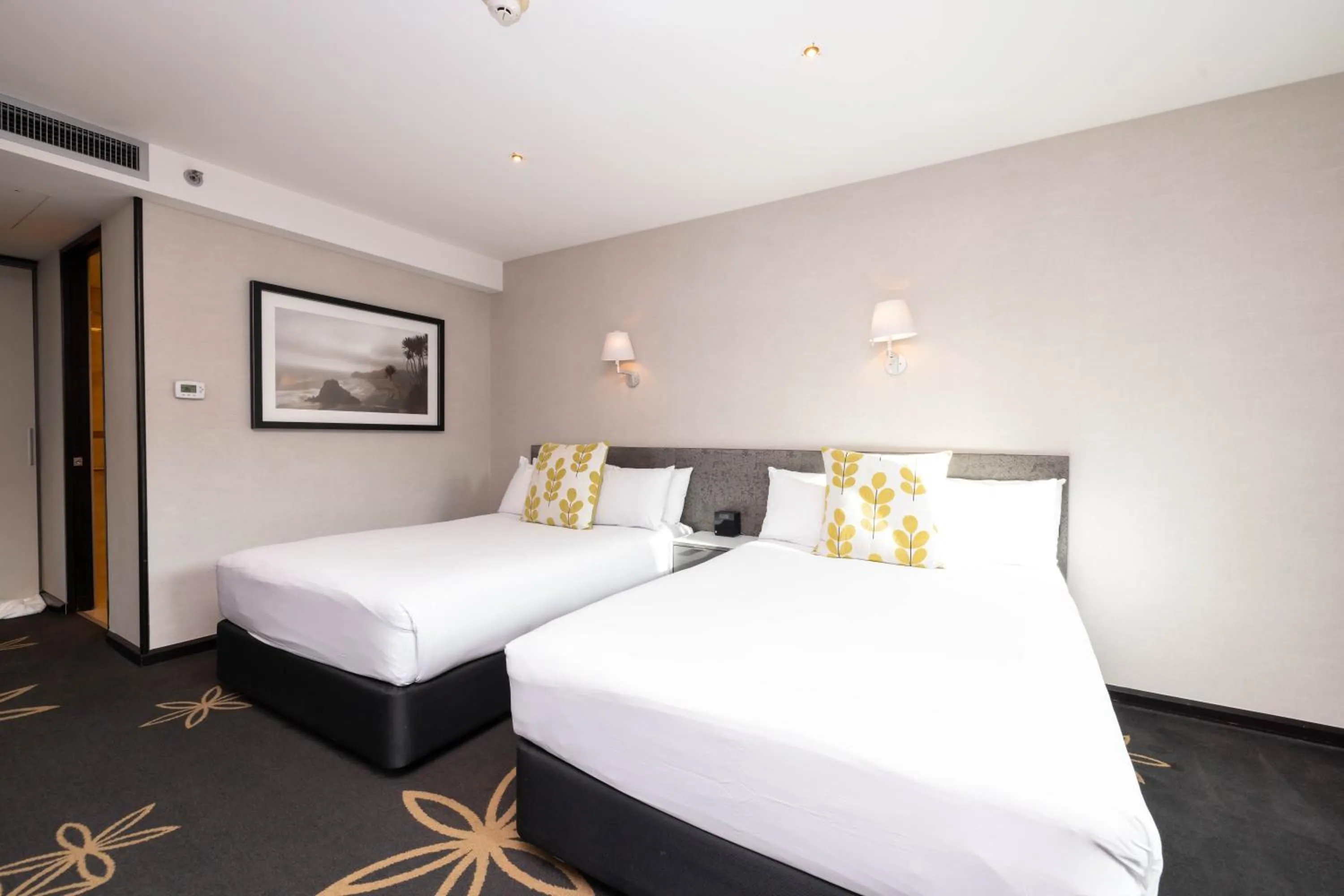 Bedroom, Bed in SkyCity Hotel Auckland