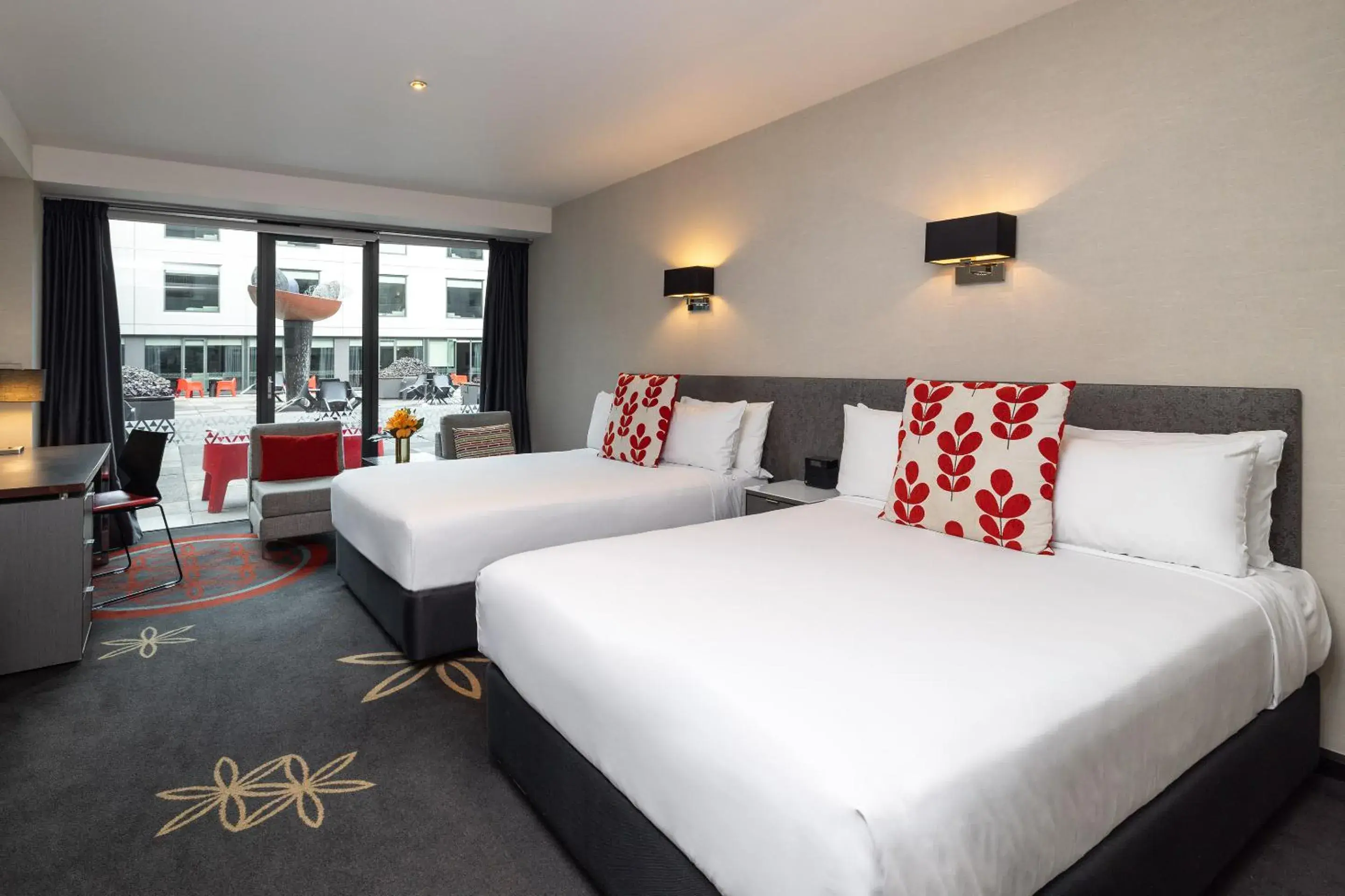 Premium Courtyard Twin Room in SkyCity Hotel Auckland Premium Courtyard Twin Room in SkyCity Hotel Auckland