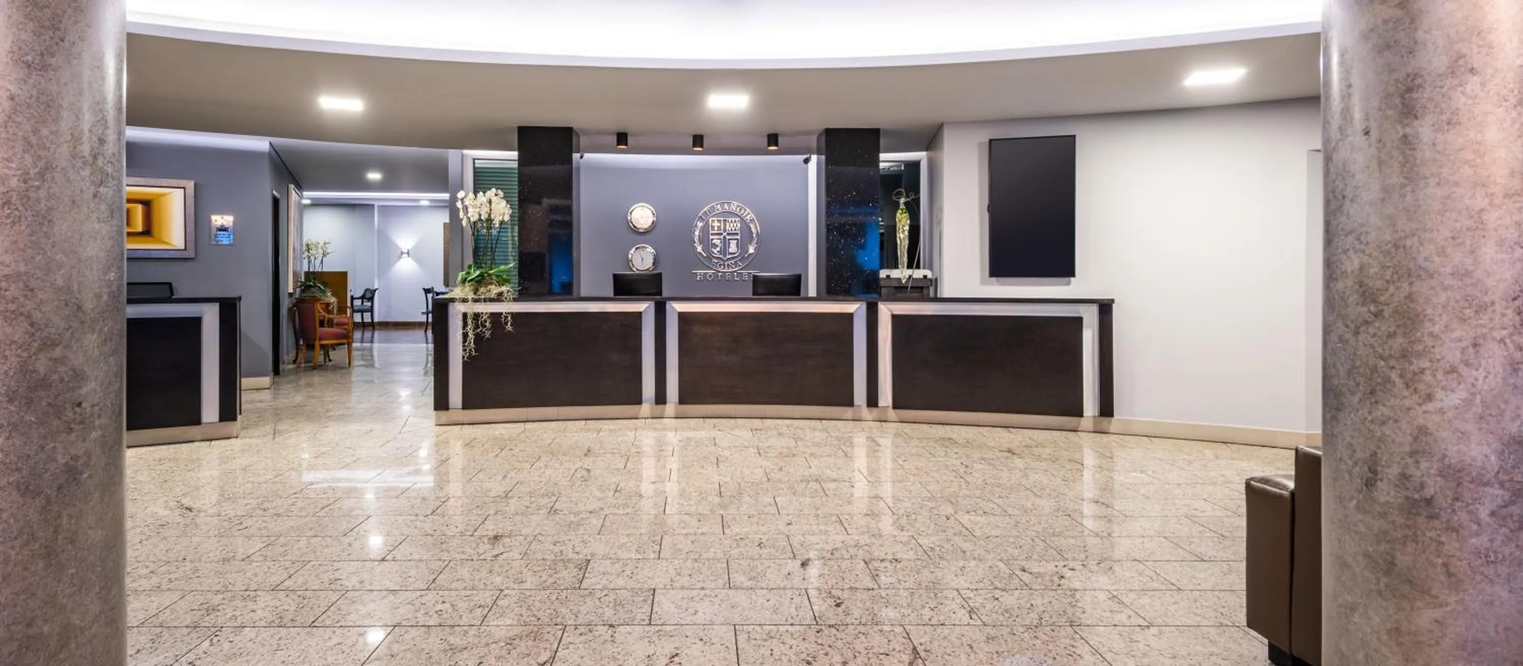 Lobby or reception in Hotel Egina Medellin