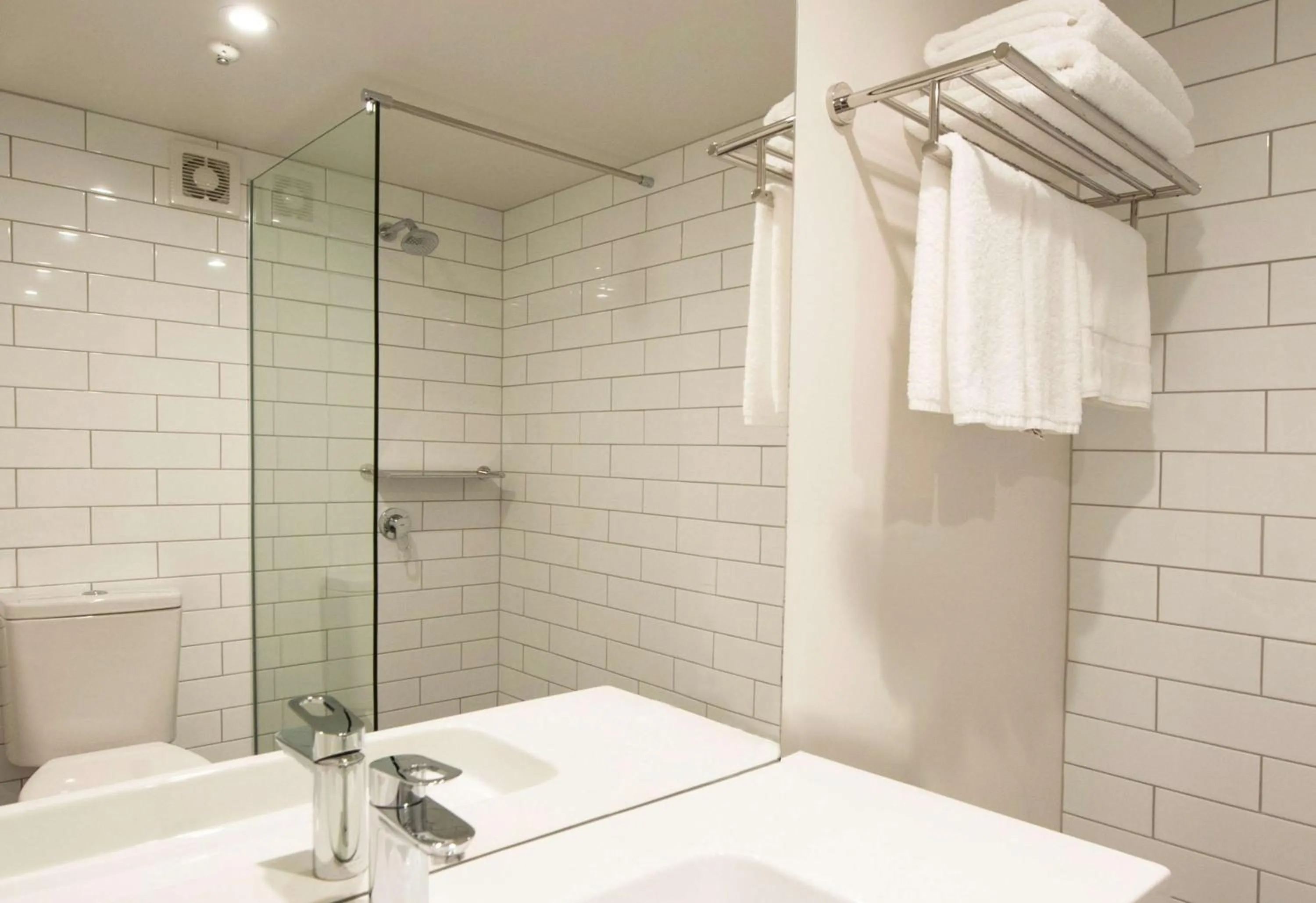 Bathroom in Sudima Hotel Lake Rotorua