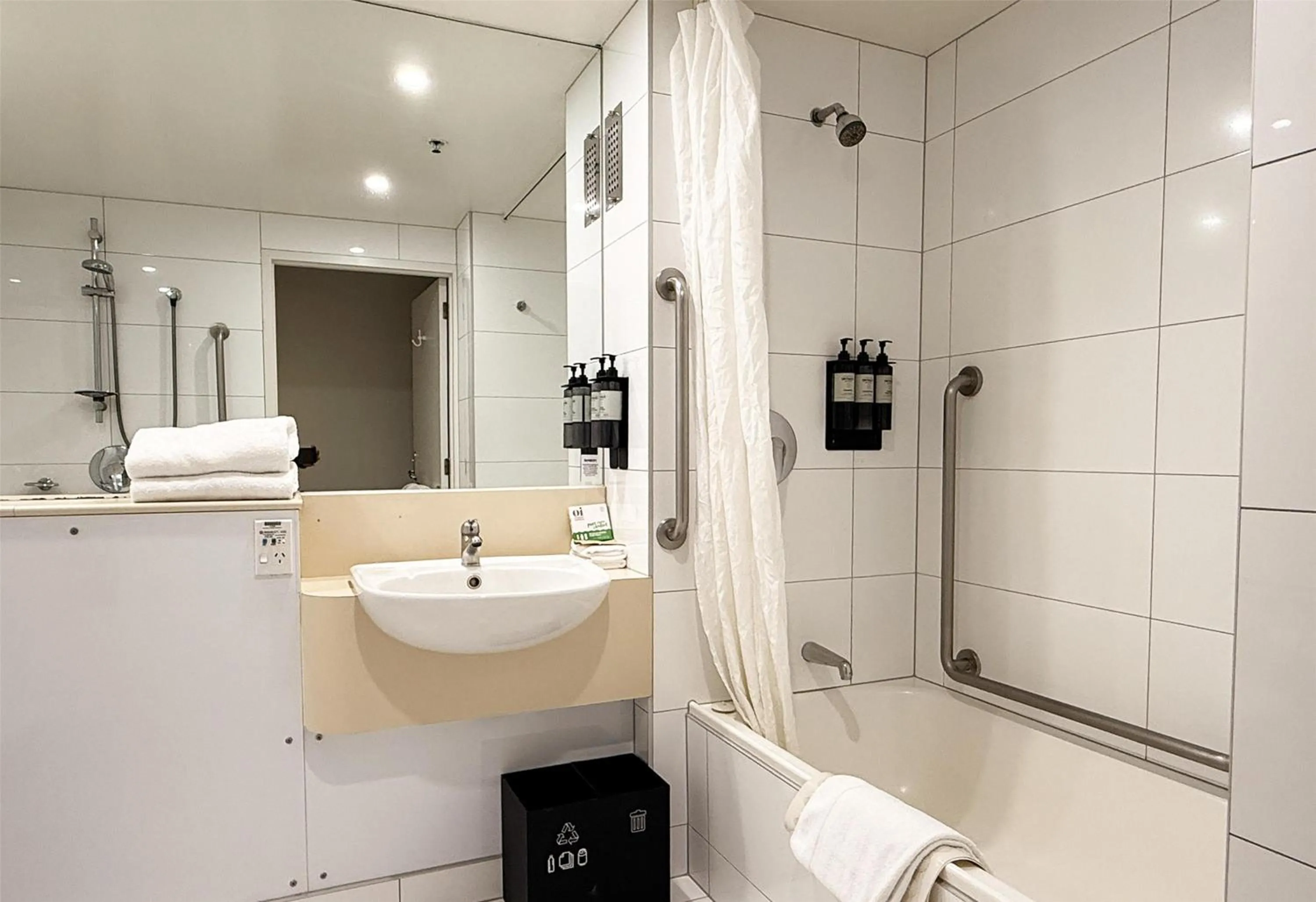 Bedroom in Sudima Hotel Lake Rotorua