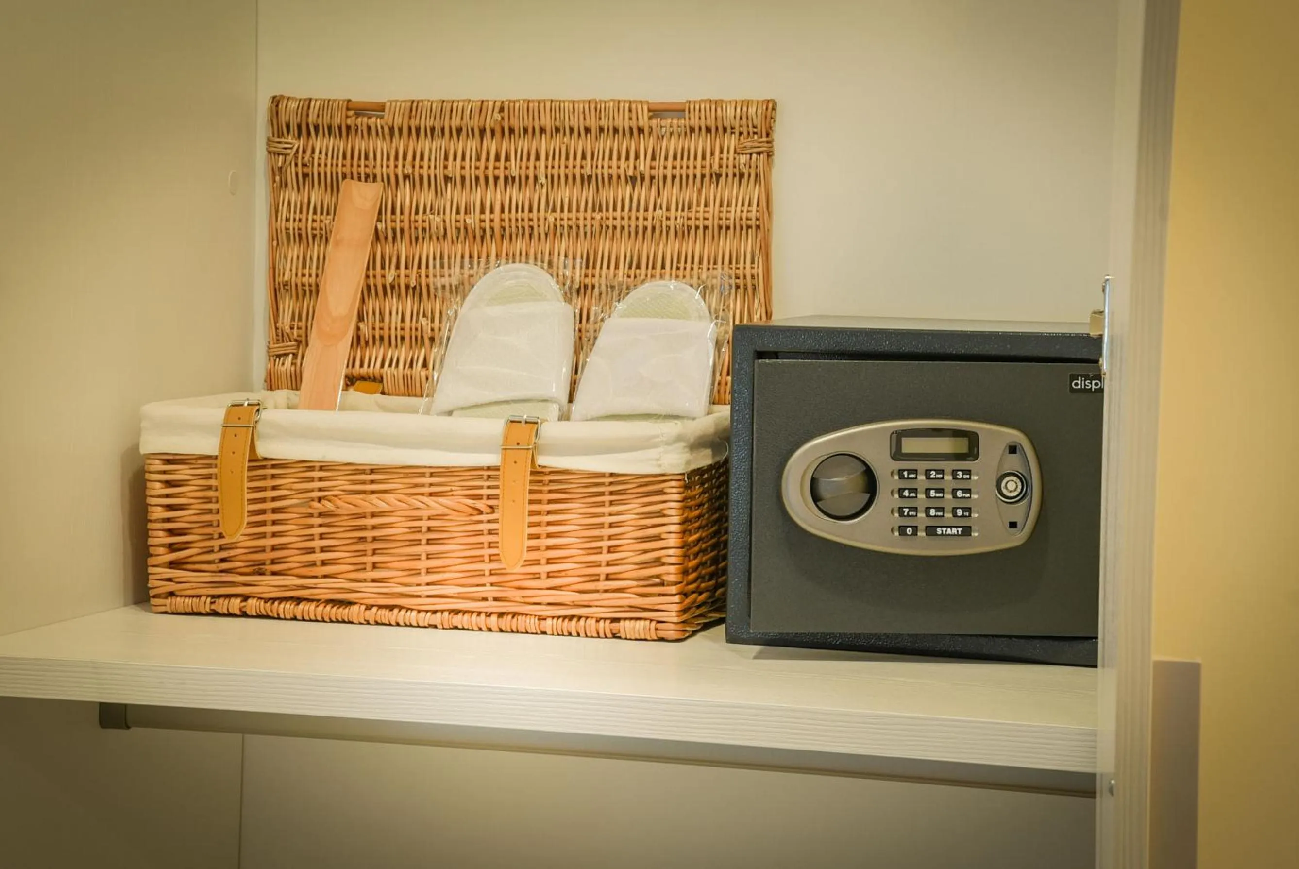 Decorative detail in B&B H68