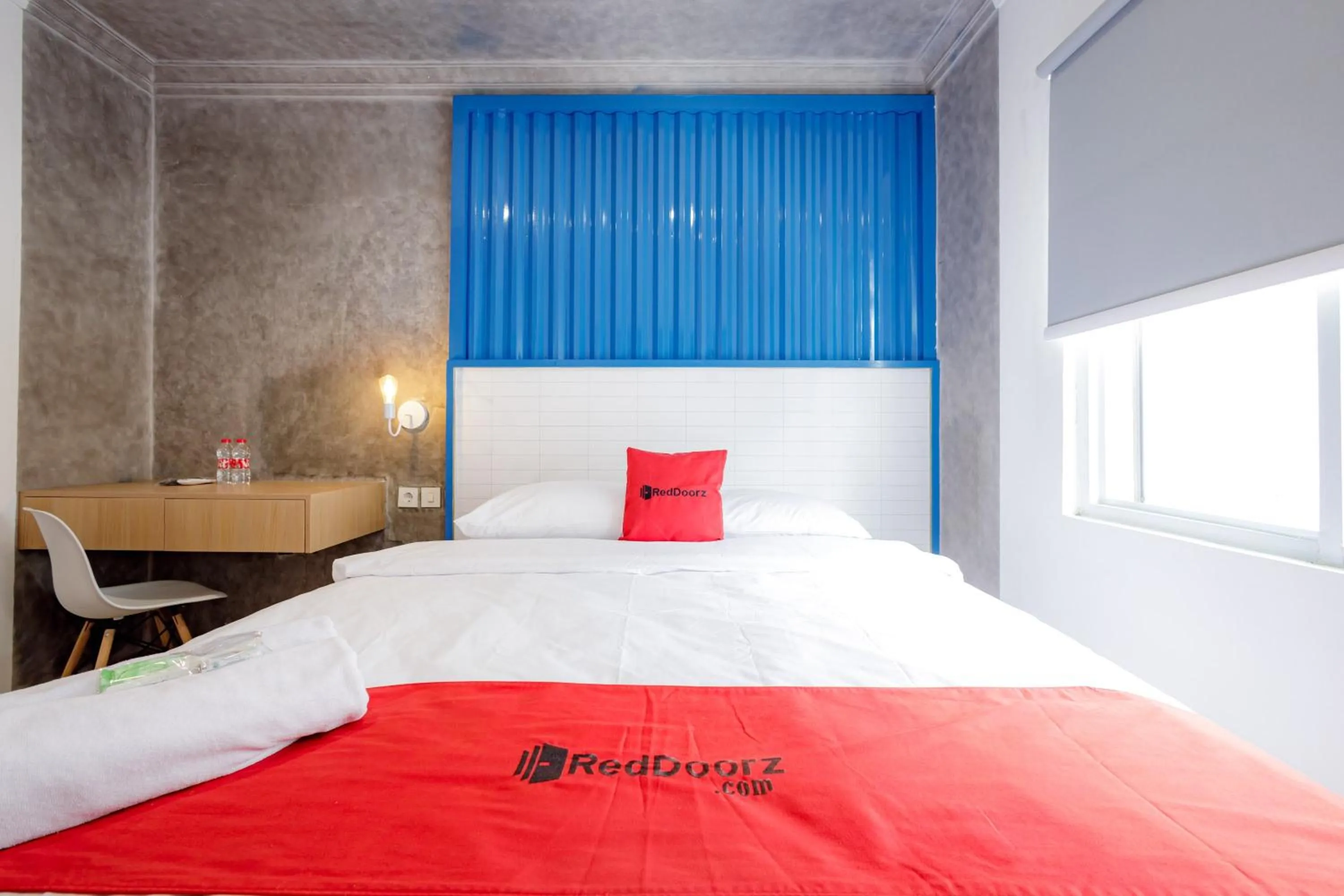 Bed in RedDoorz Plus at Jalan Gatot Subroto Jakarta