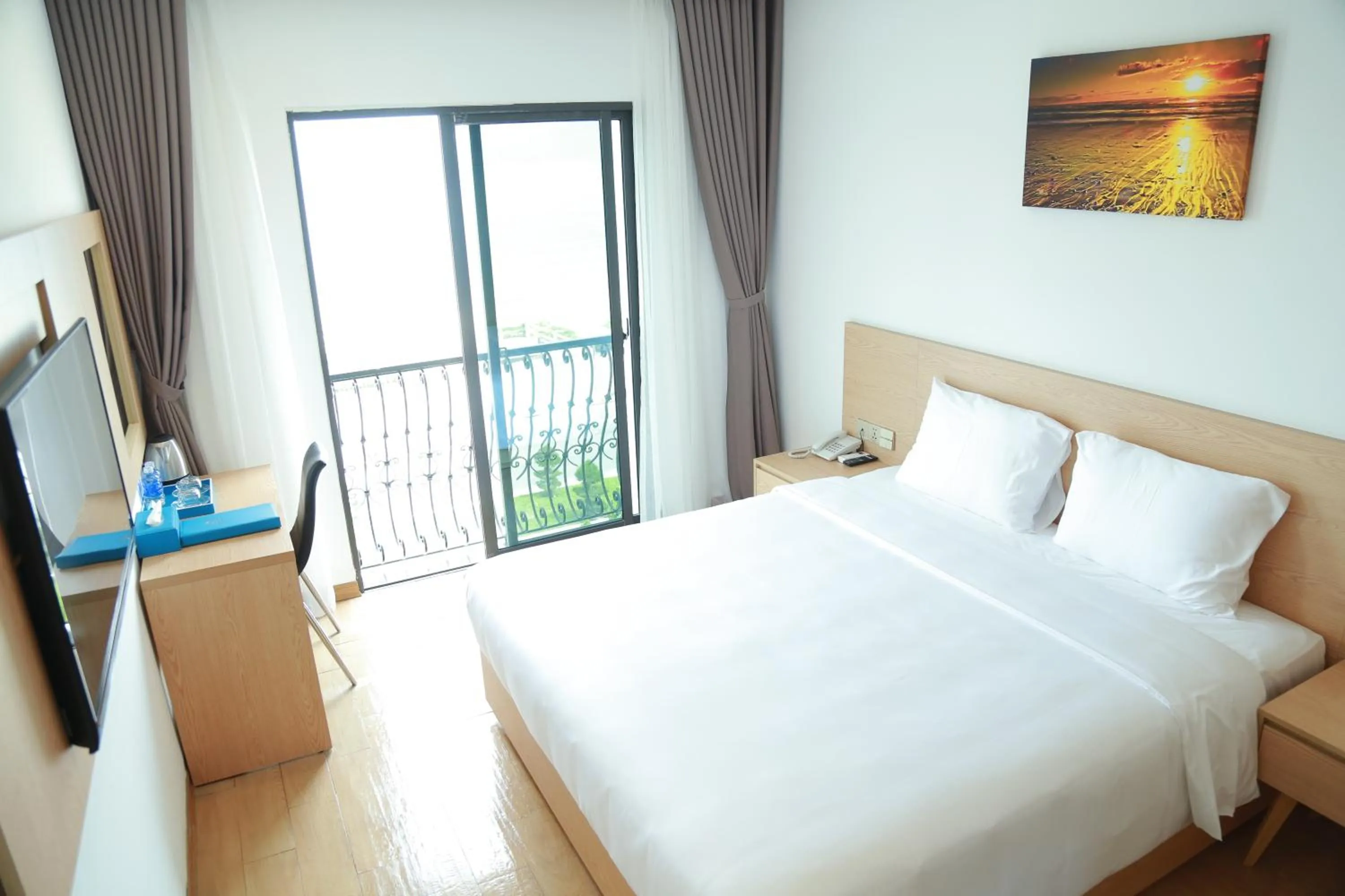 Bedroom, Bed in Gold Boutique Hotel Danang