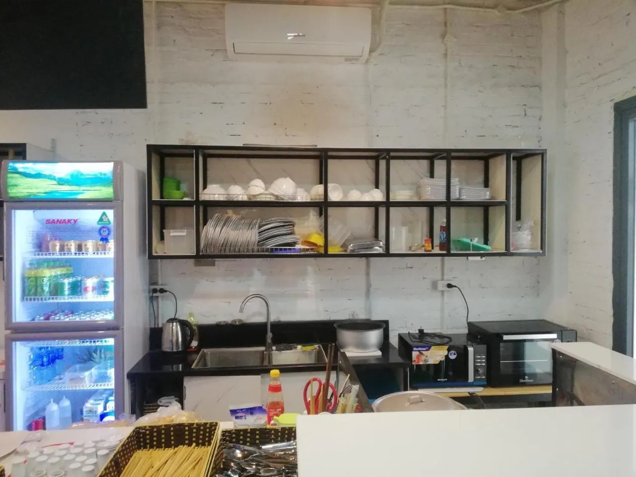 Restaurant/places to eat in AROMA Ha Long Hotel