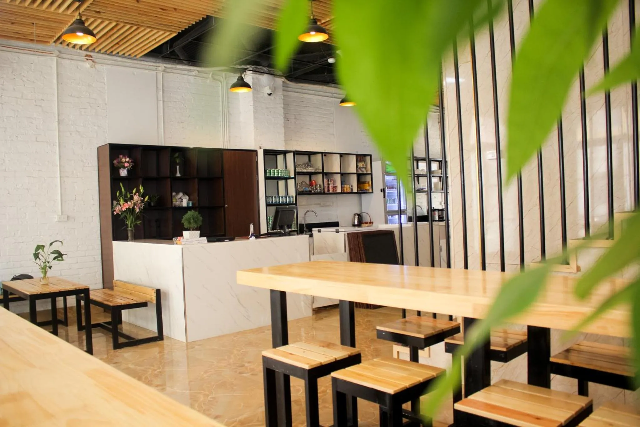 Seating area in AROMA Ha Long Hotel