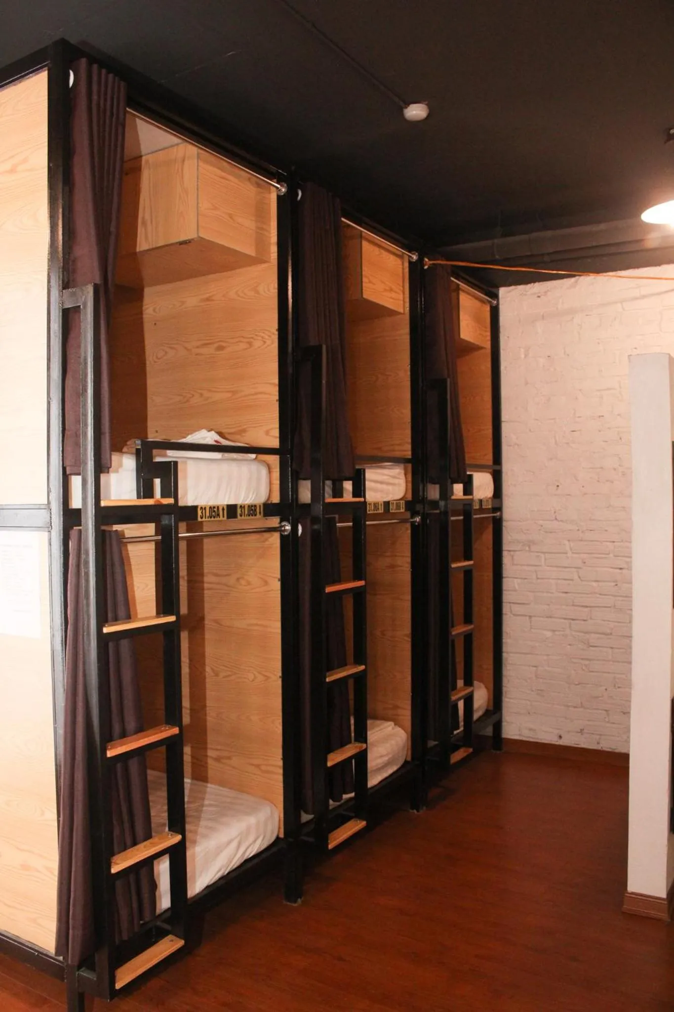 bunk bed in AROMA Ha Long Hotel