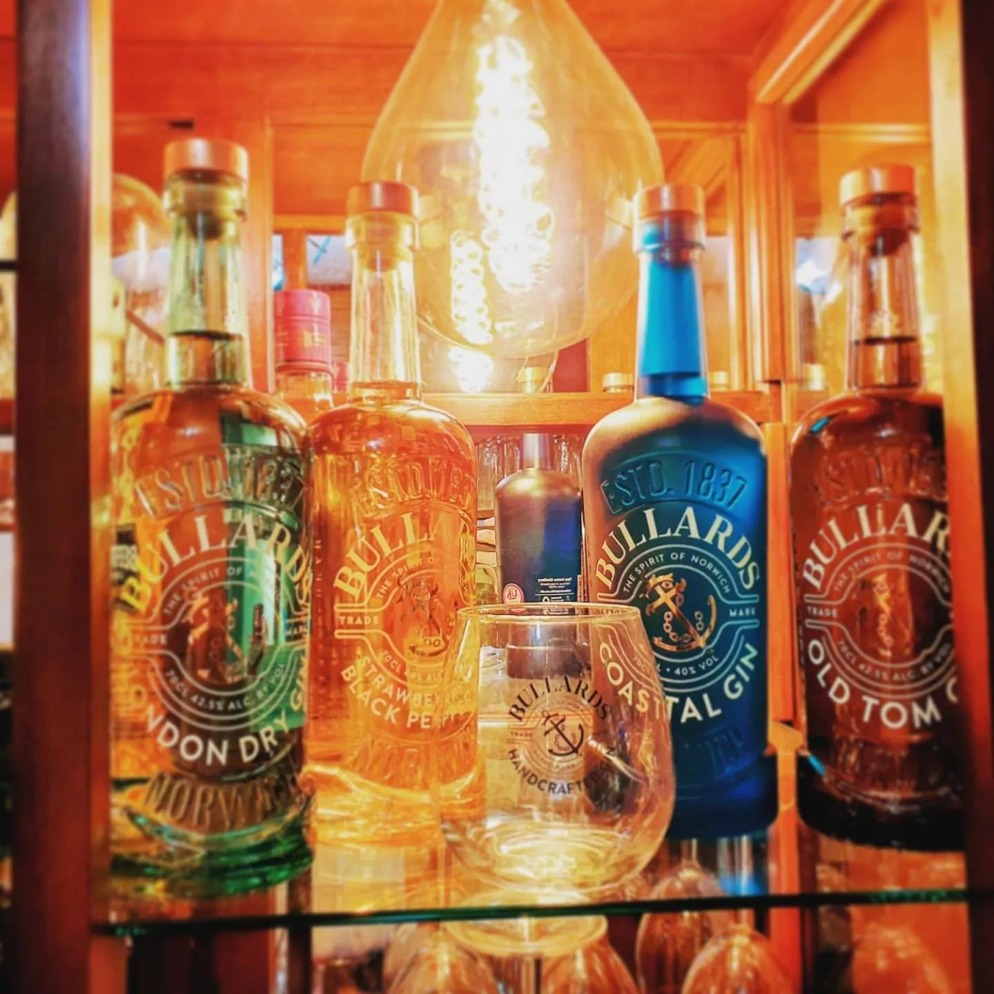 Alcoholic drinks in Kings Head Holt