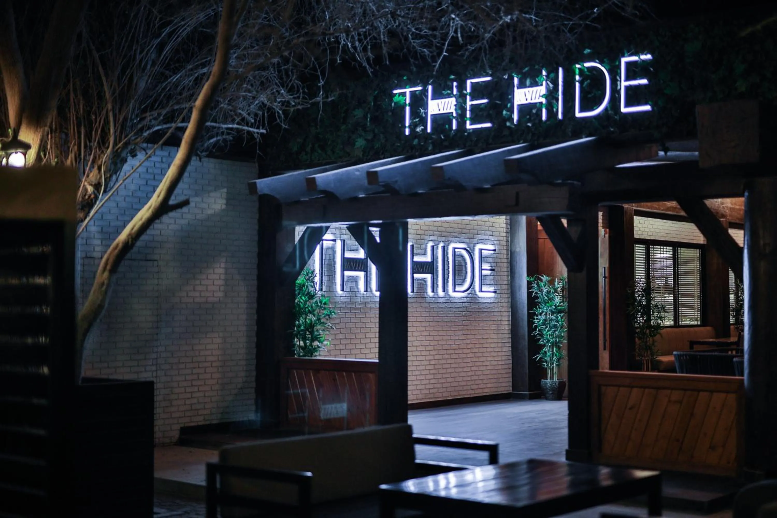 Restaurant/places to eat in Emirates Park Resort