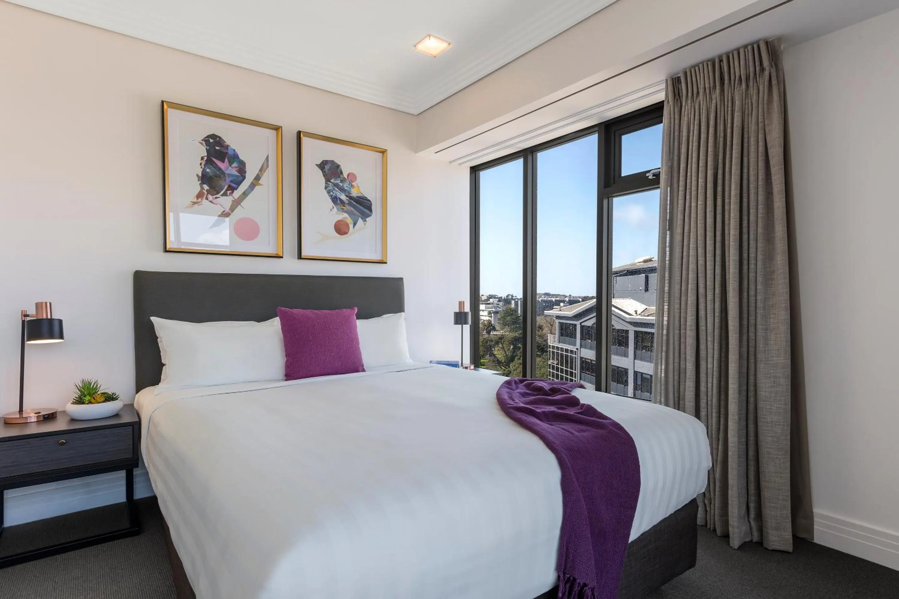 Bed in Avani Metropolis Auckland Residences