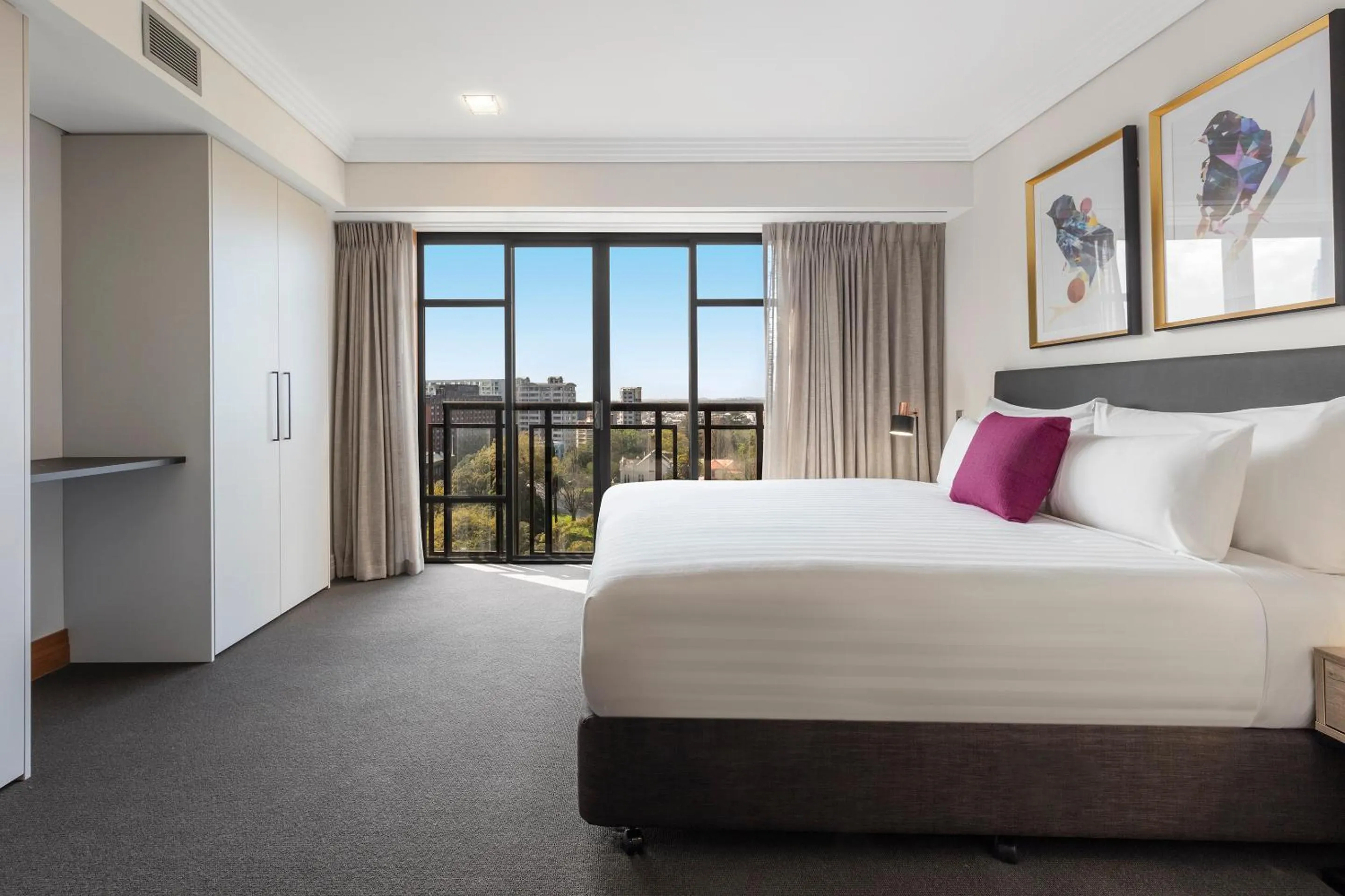 Bedroom, Bed in Avani Metropolis Auckland Residences