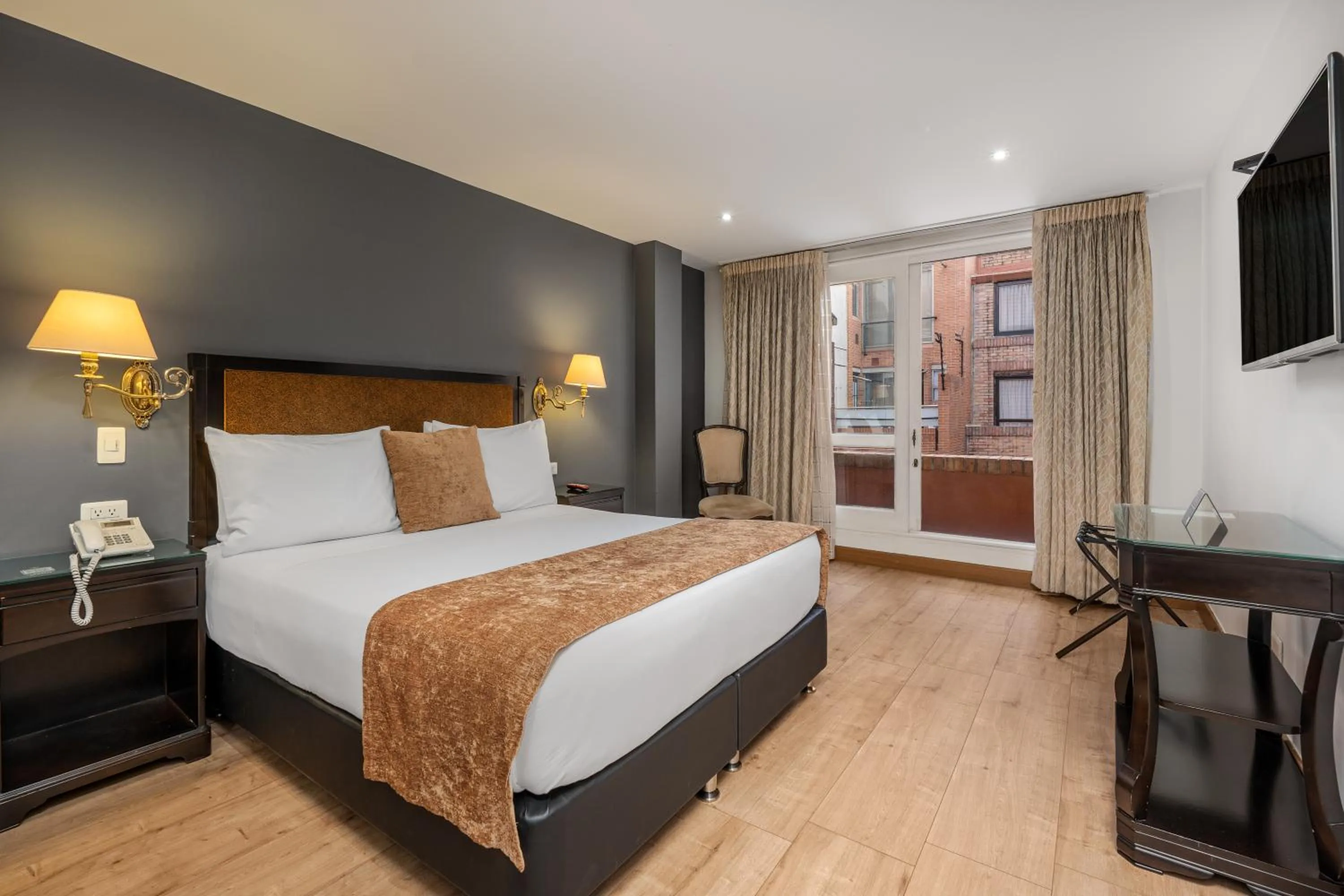 Bed in Hotel Le Manoir Bogotá