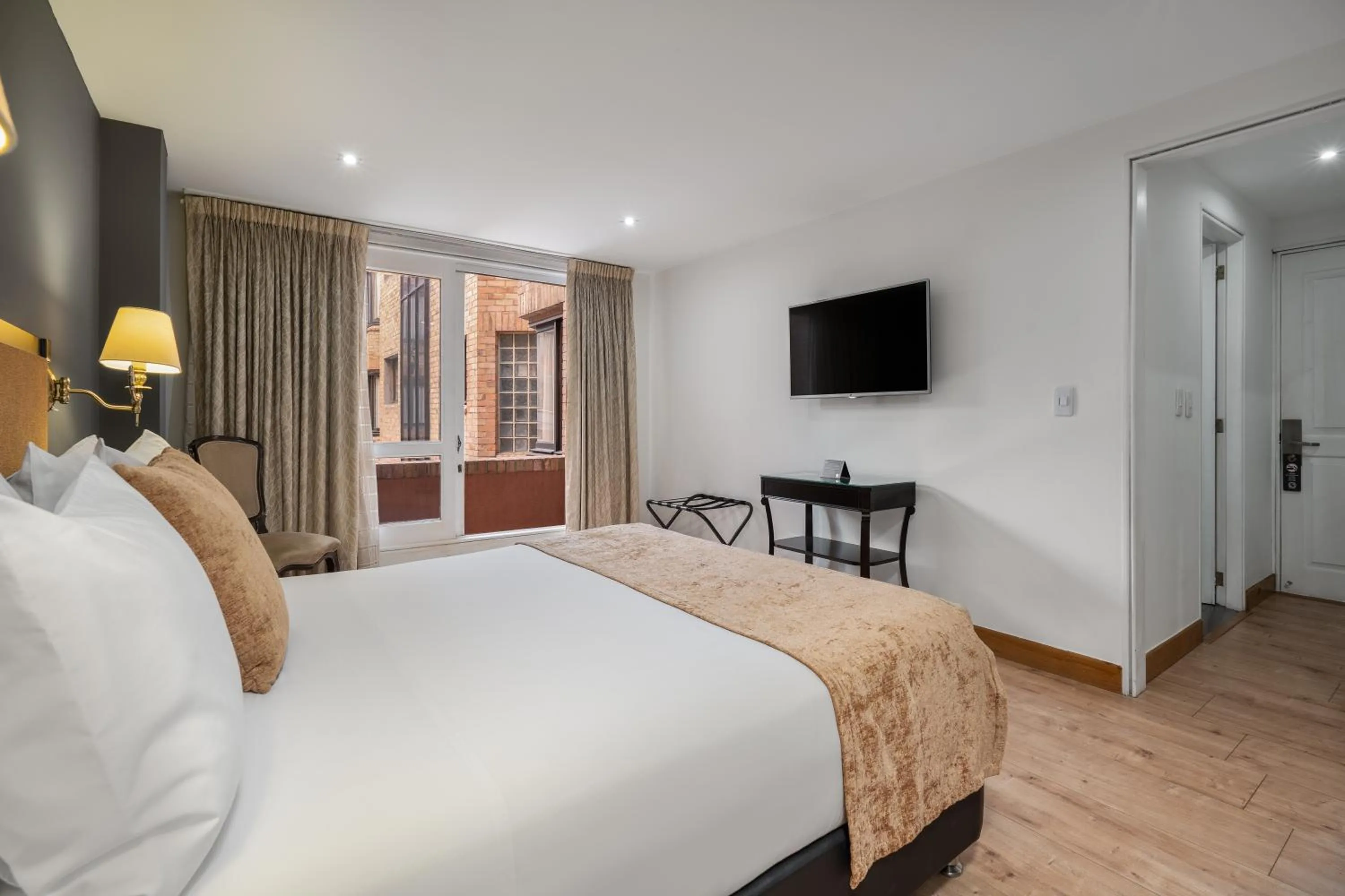 Bed in Hotel Le Manoir Bogotá