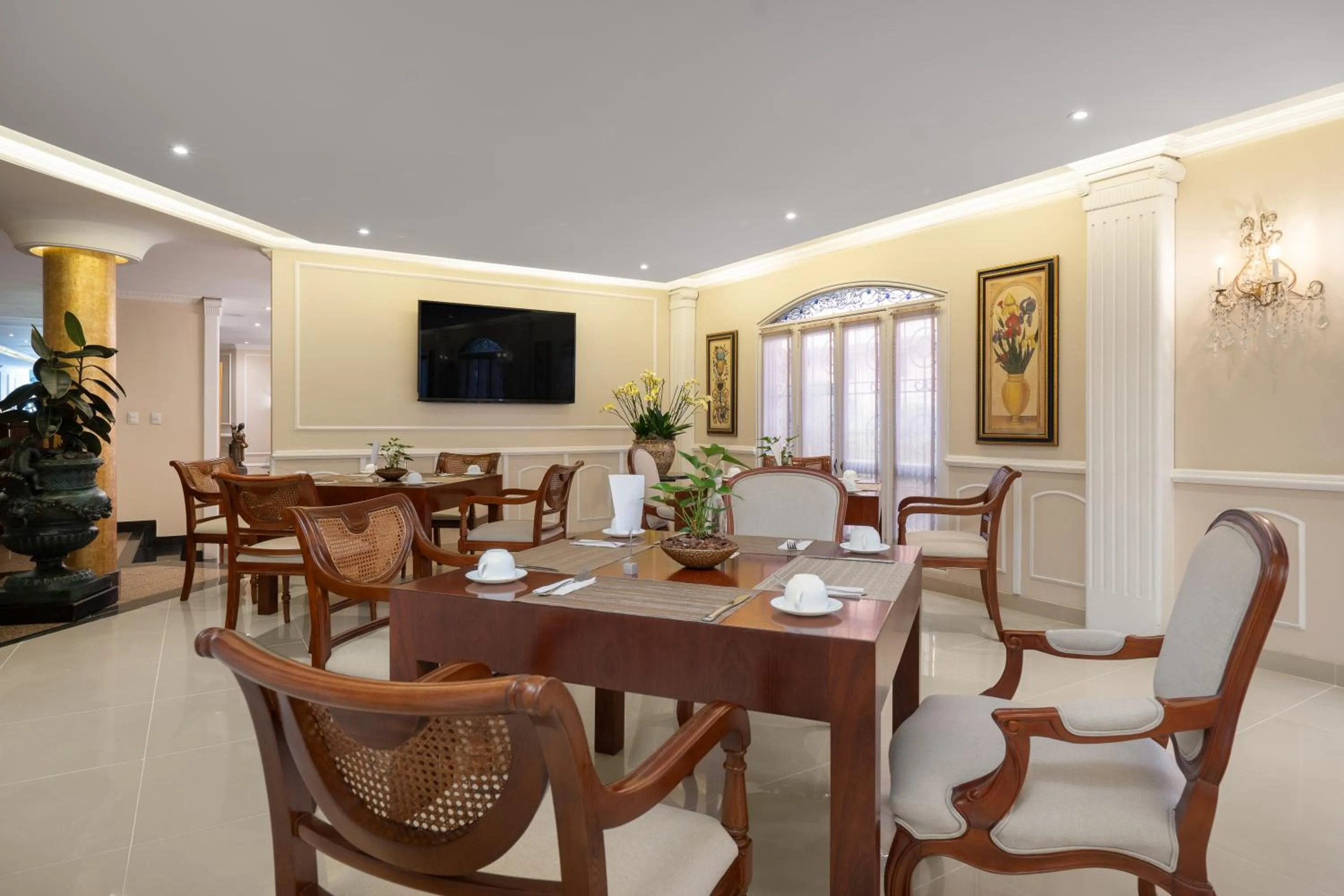 Restaurant/places to eat in Hotel Le Manoir Bogotá