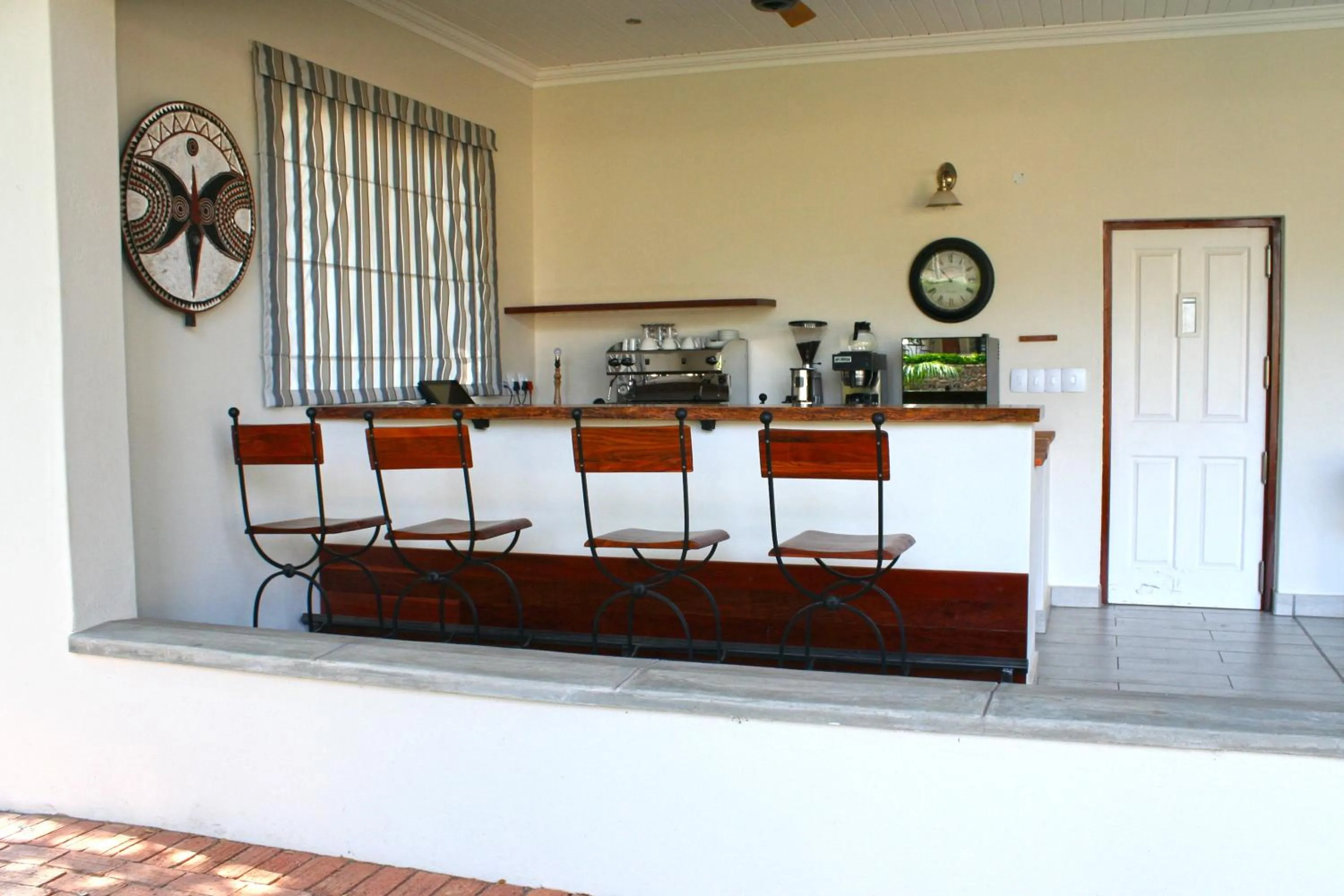 Lounge or bar in Batonka Guest Lodge