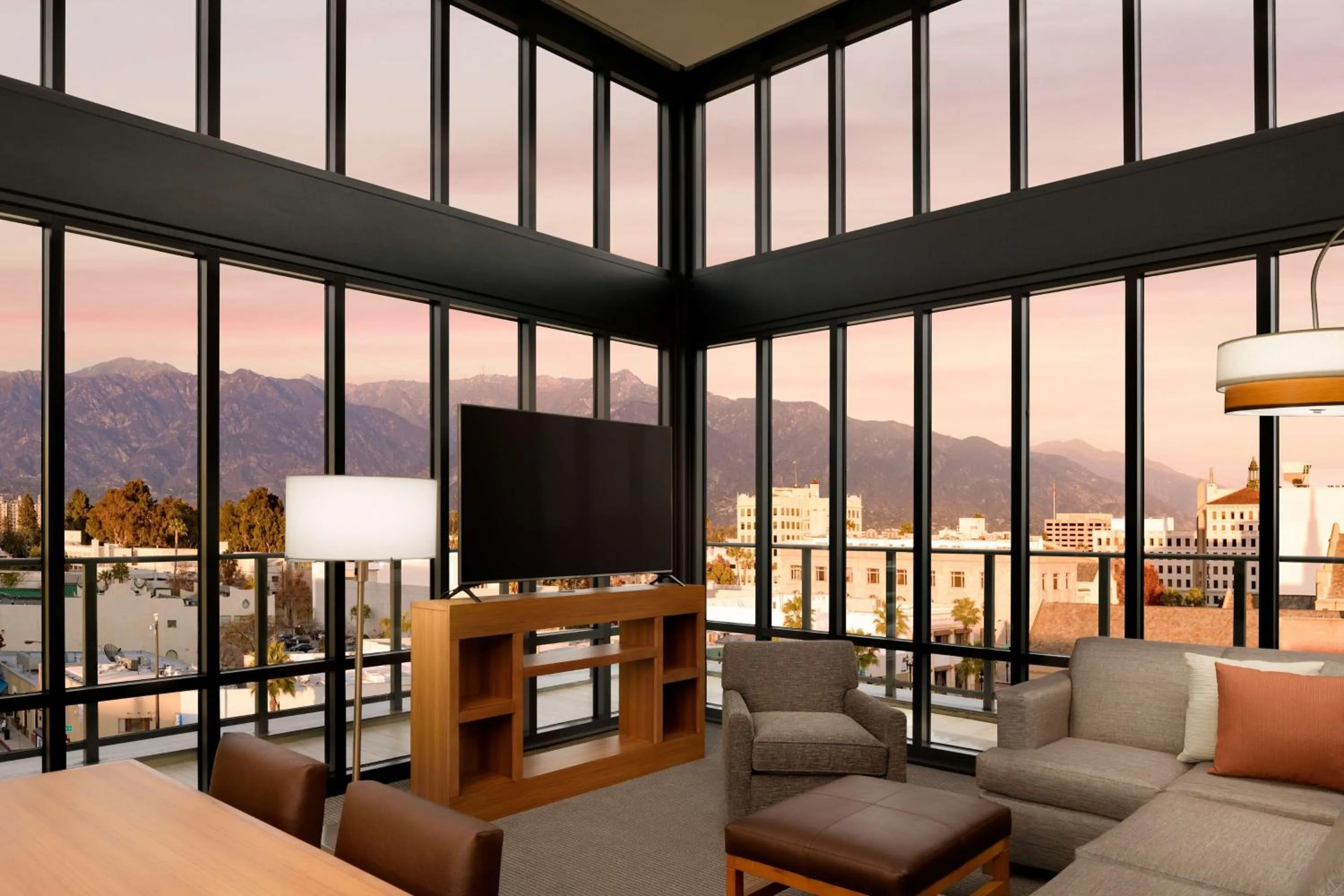 Photo of the whole room in Hyatt Place Pasadena