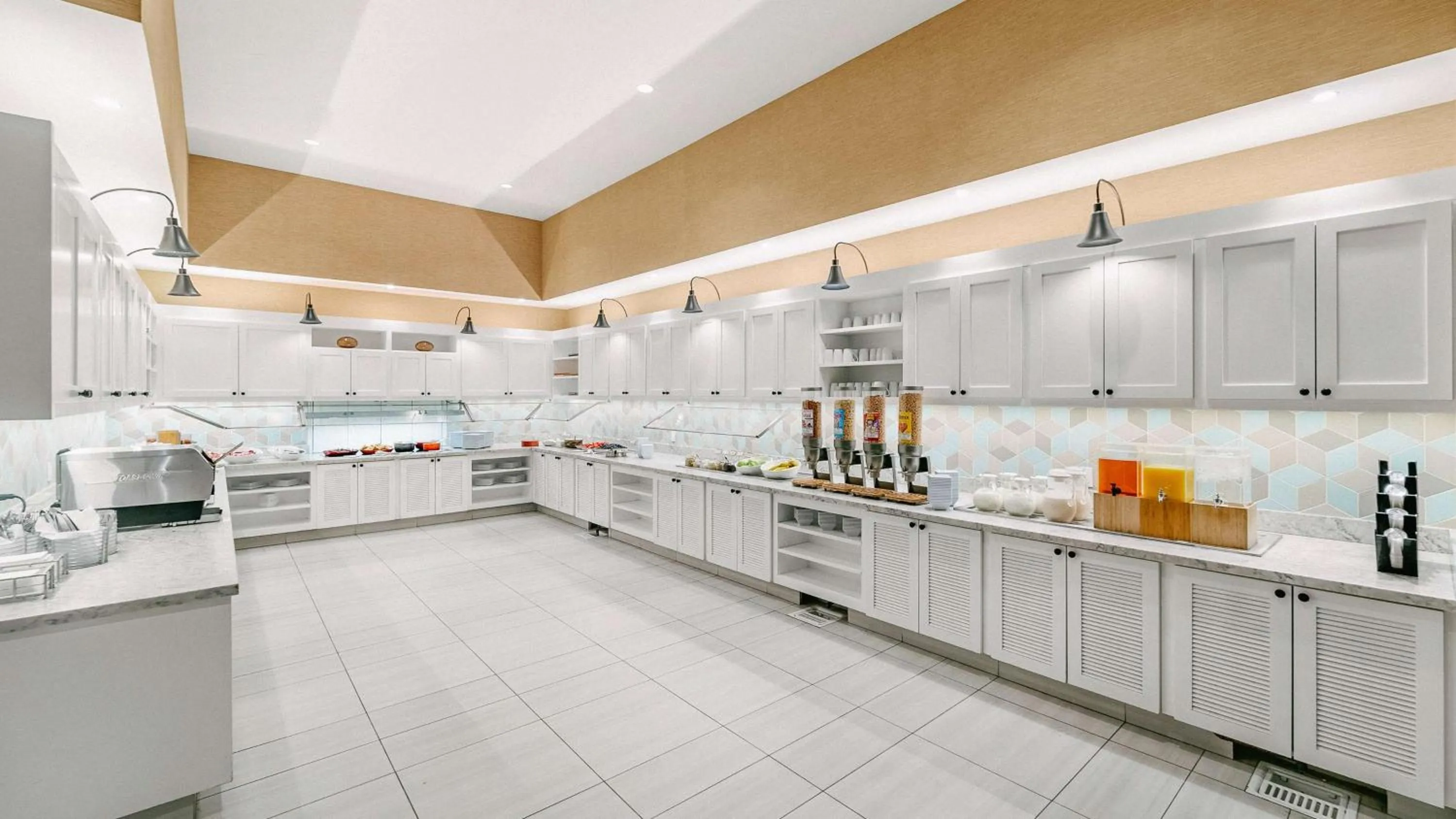 Restaurant/places to eat in Hyatt Place Pasadena