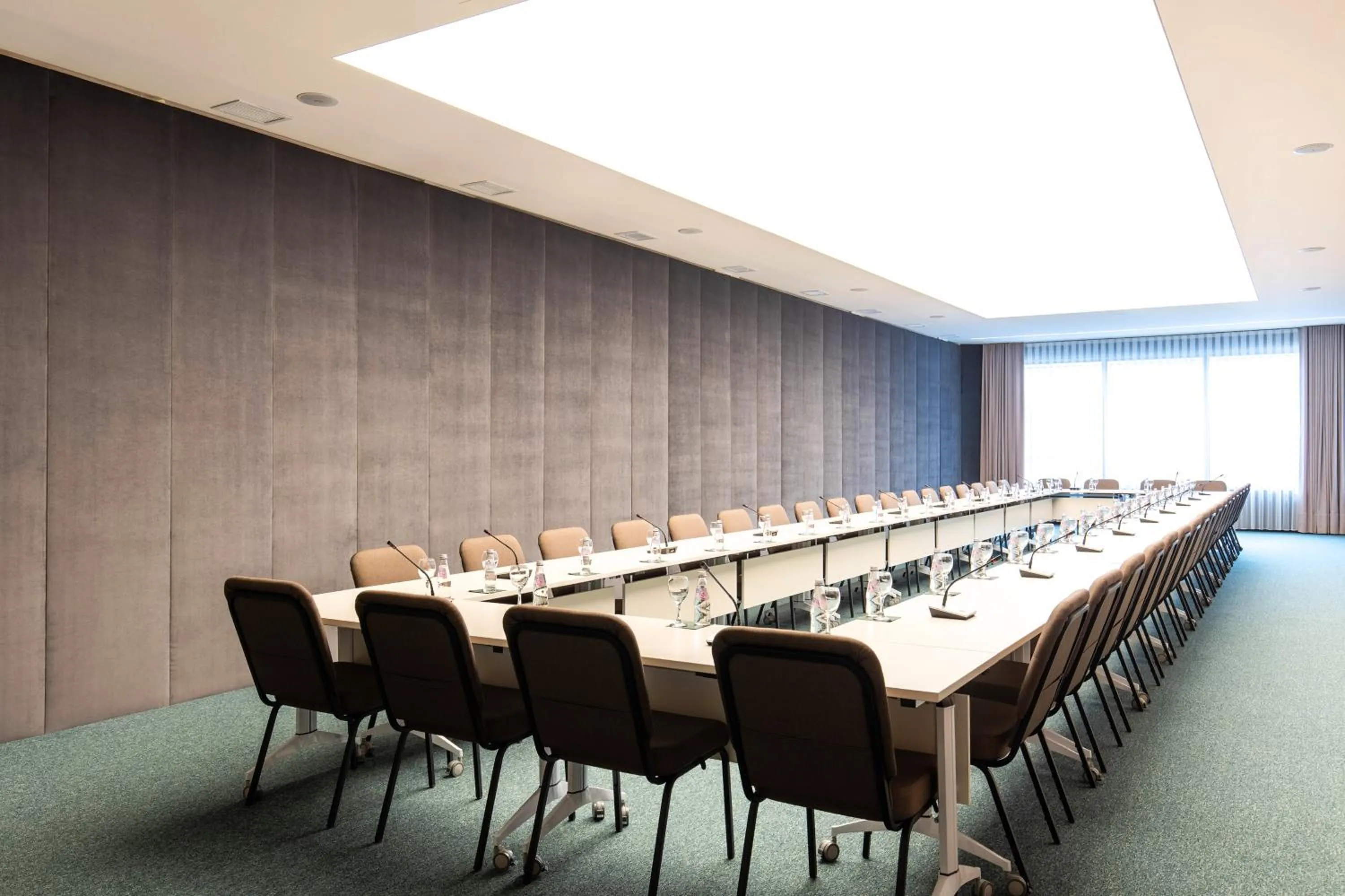 Business facilities in Hotel Afa