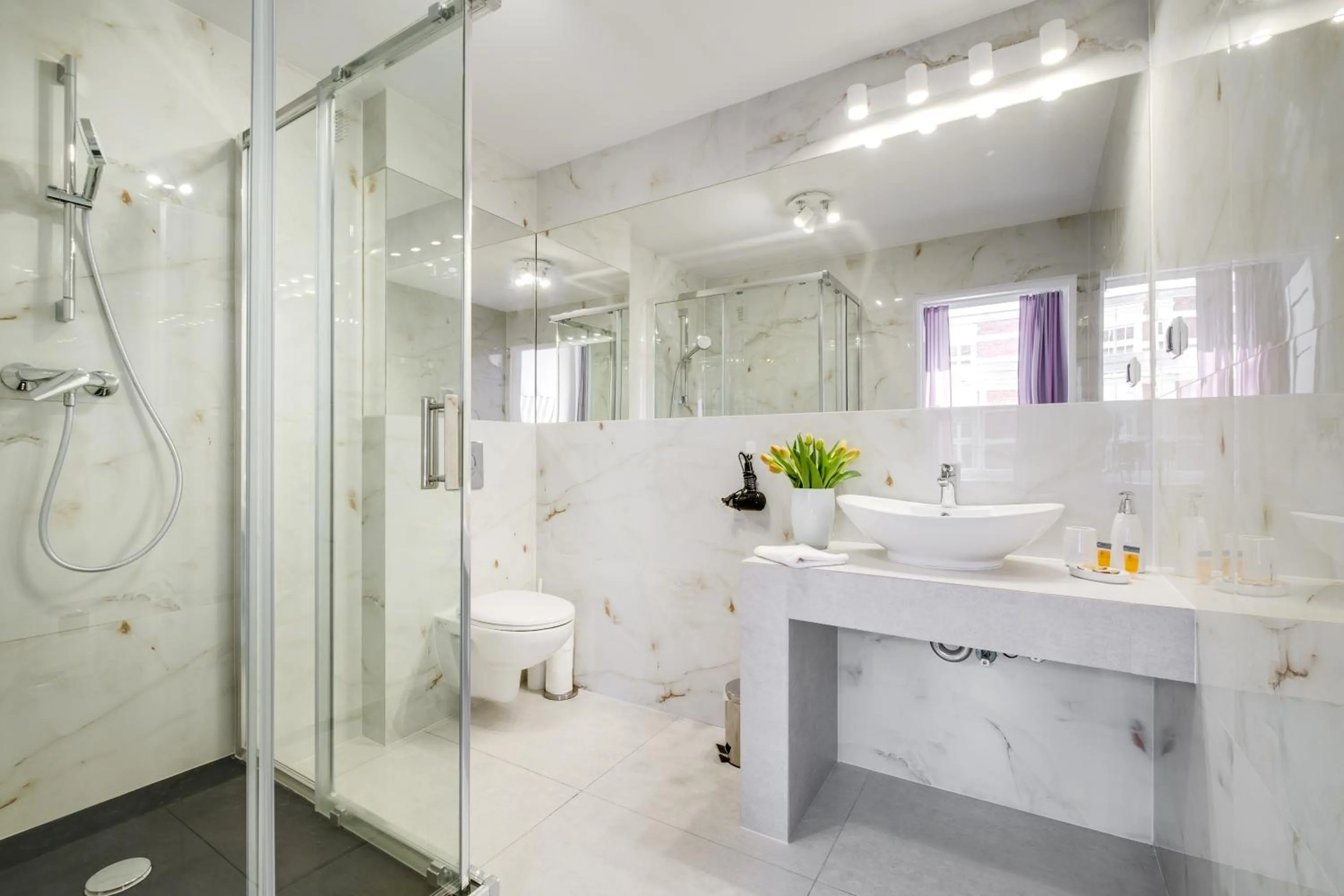 Toilet in SAVOY Mariacka Apartments