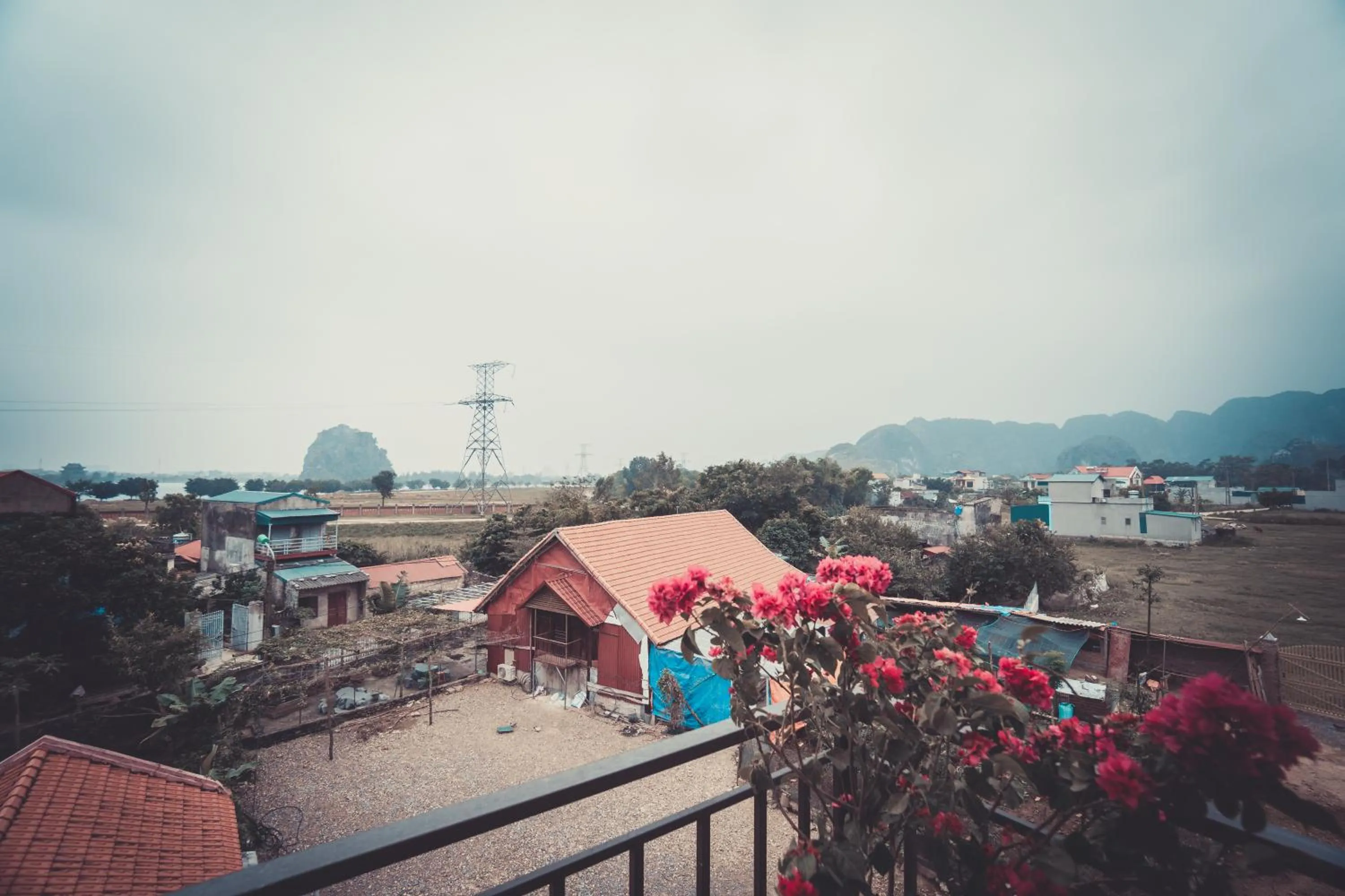 Neighbourhood in Sunny Trang An homestay