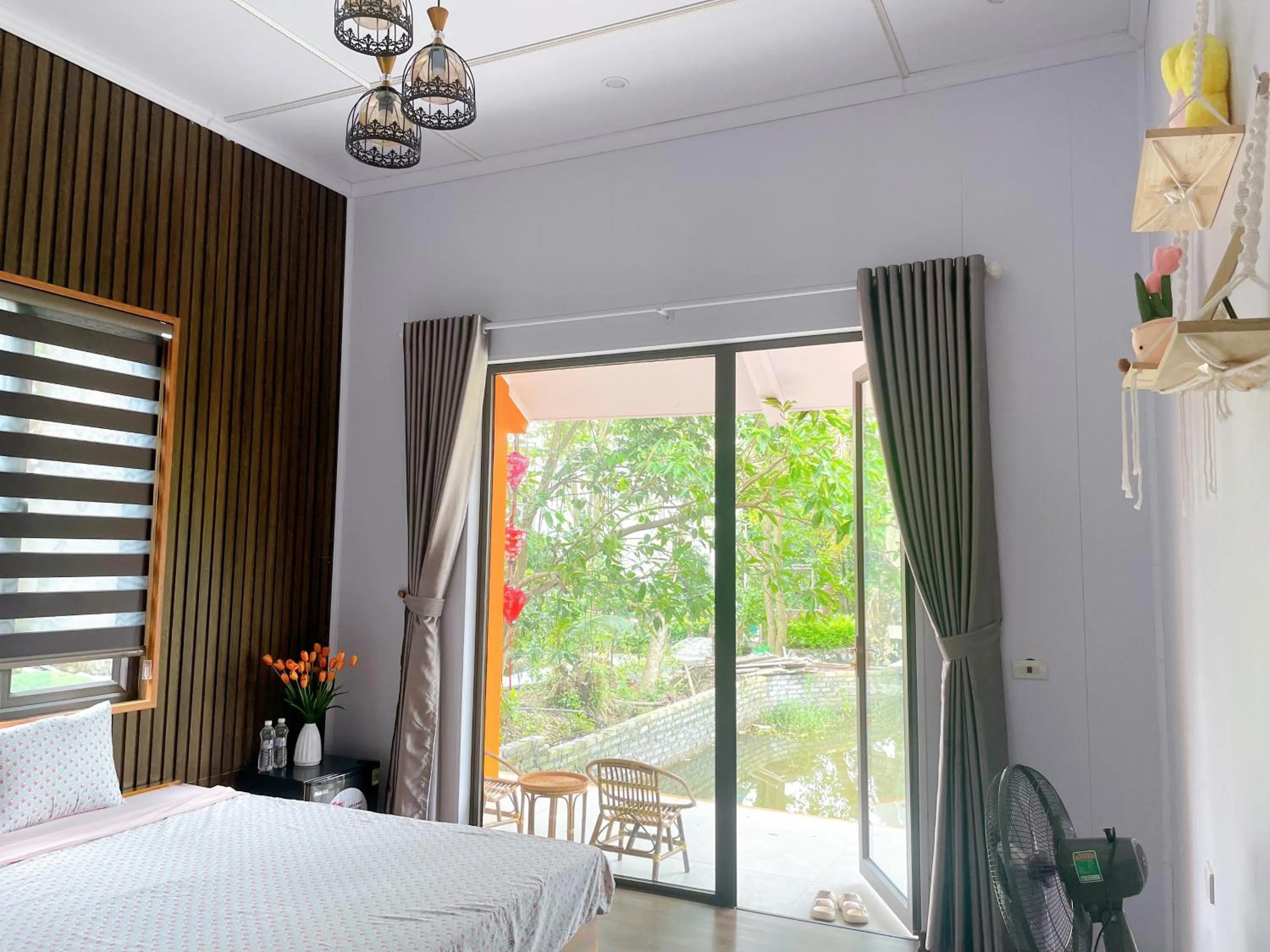 Bed in Sunny Trang An homestay