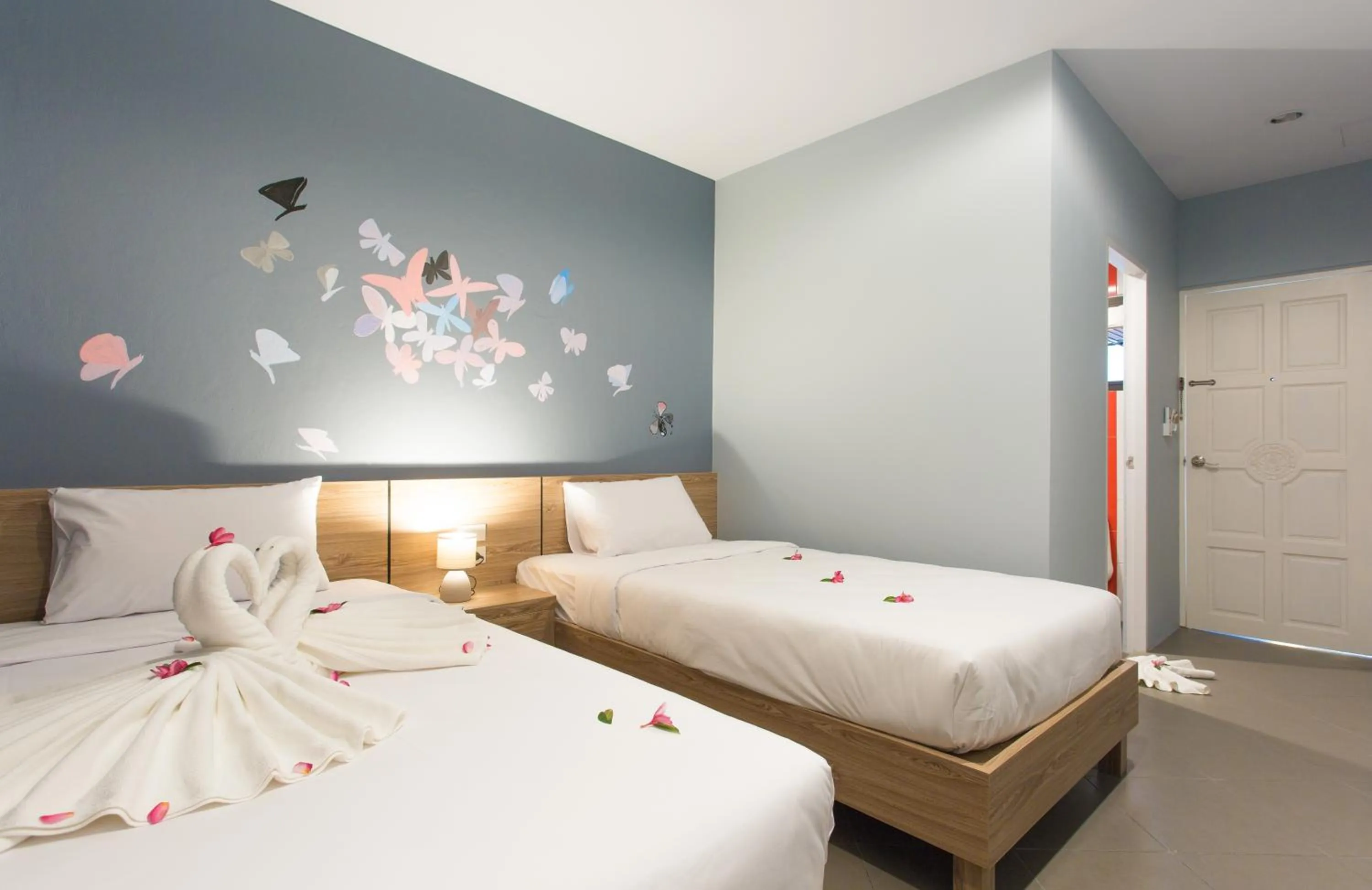 Bathroom, Bed in iNest Poshtel