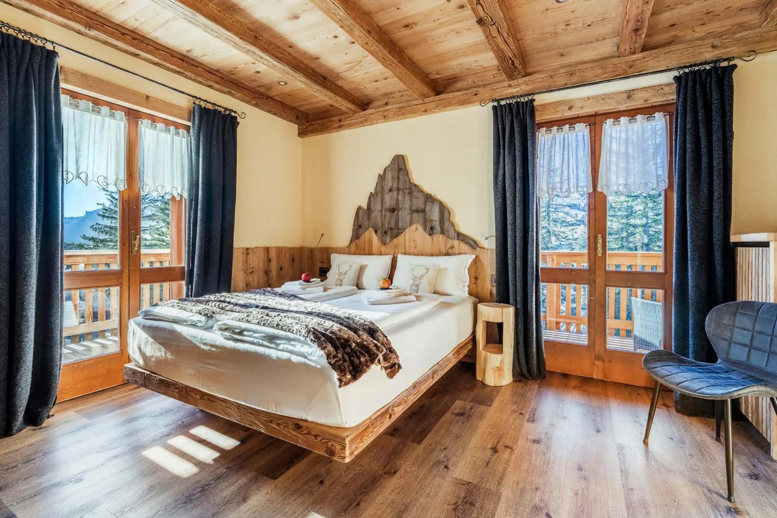 Bed in Hotel Ciasa Lorenzi