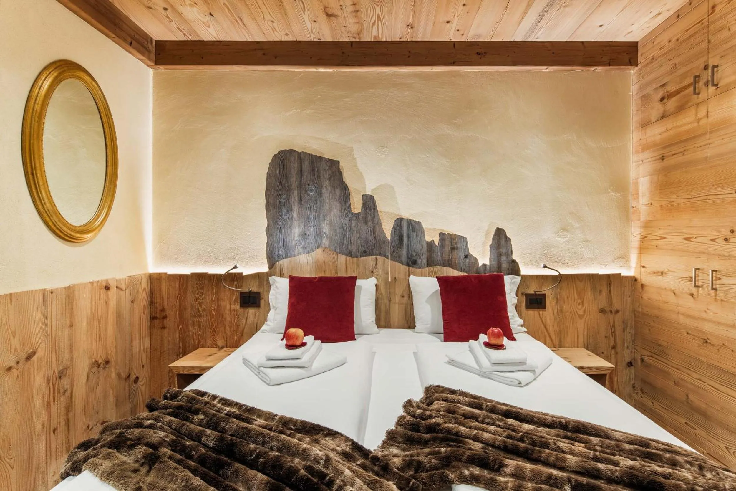 Bed in Hotel Ciasa Lorenzi