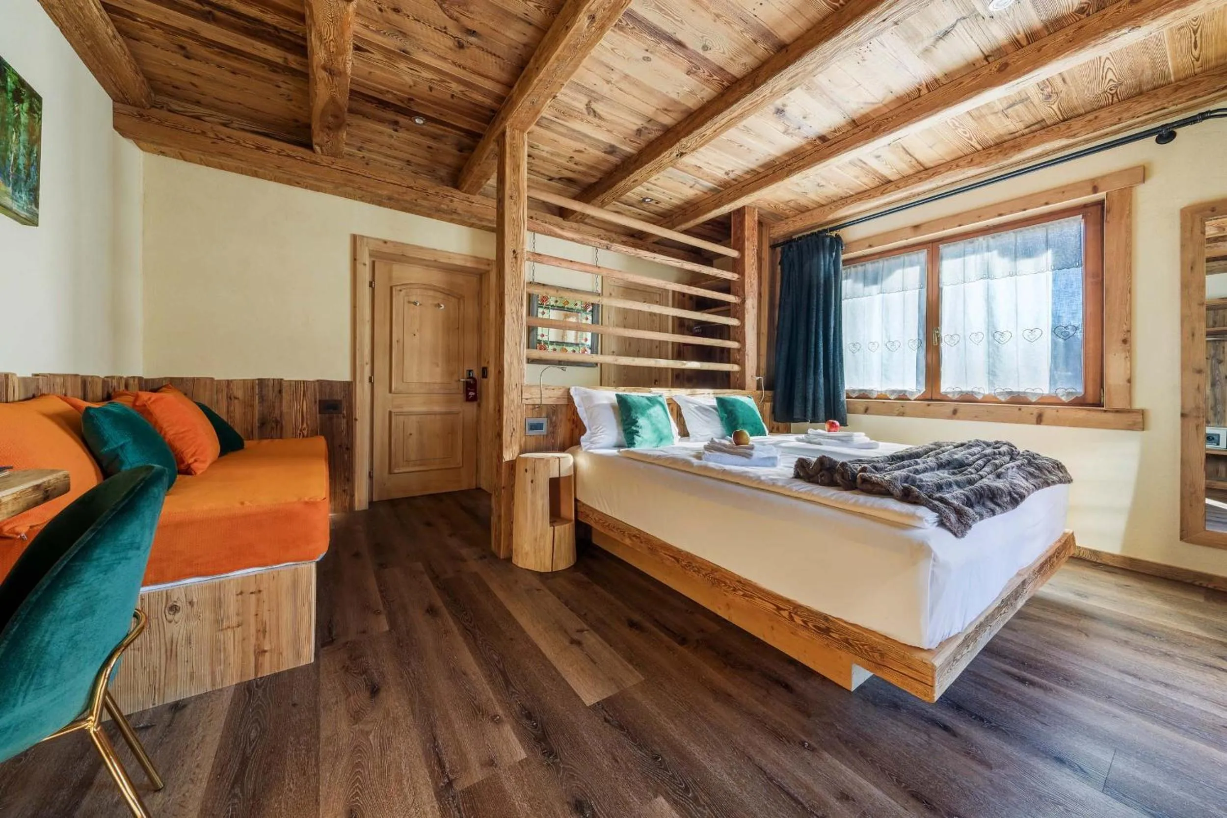 Bed in Hotel Ciasa Lorenzi