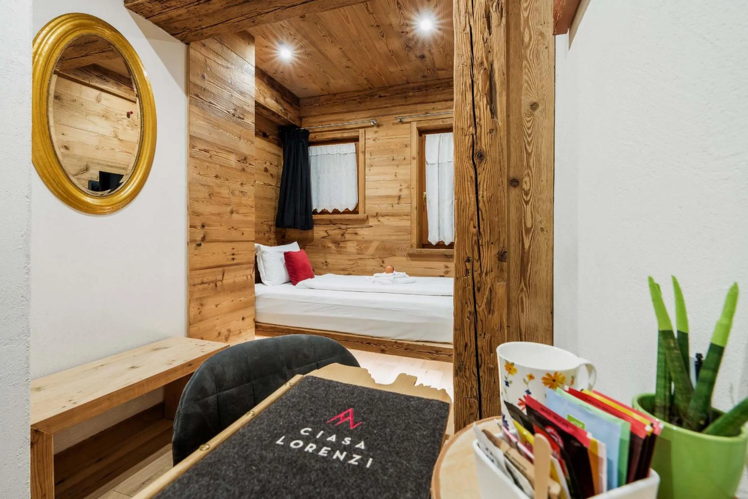 Bed in Hotel Ciasa Lorenzi