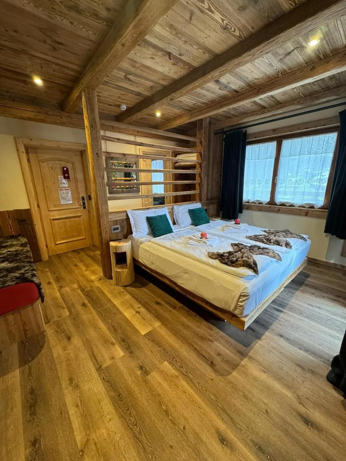 Bed in Hotel Ciasa Lorenzi