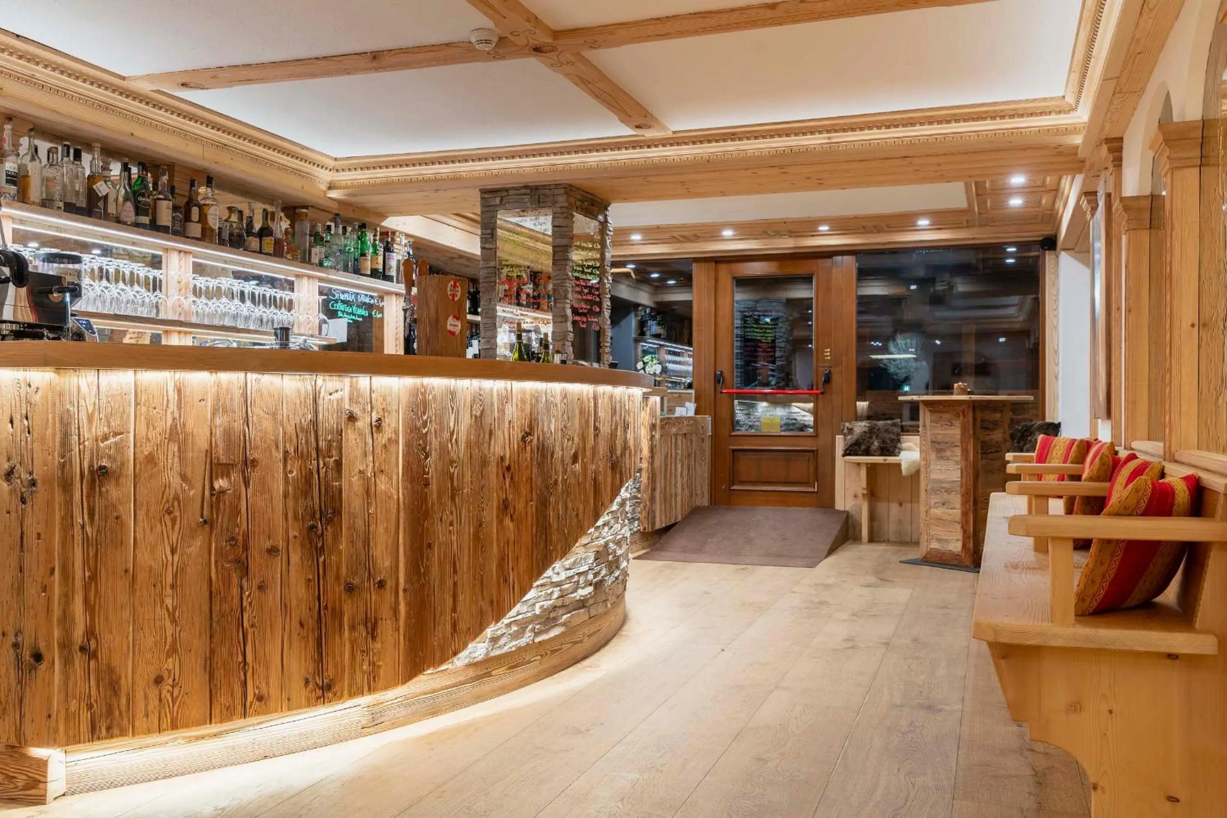 Lounge or bar in Hotel Ciasa Lorenzi