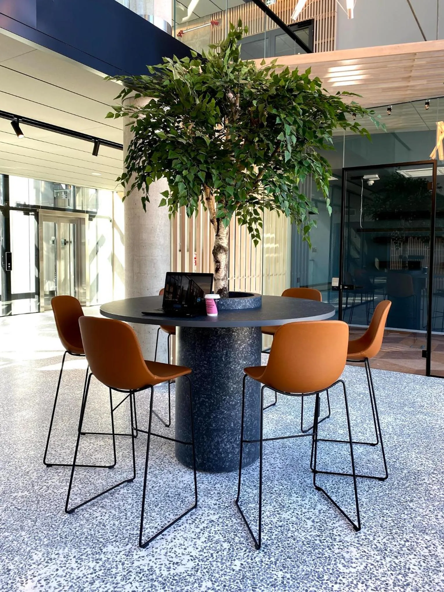 Communal lounge/ TV room in Citybox Tallinn City Center