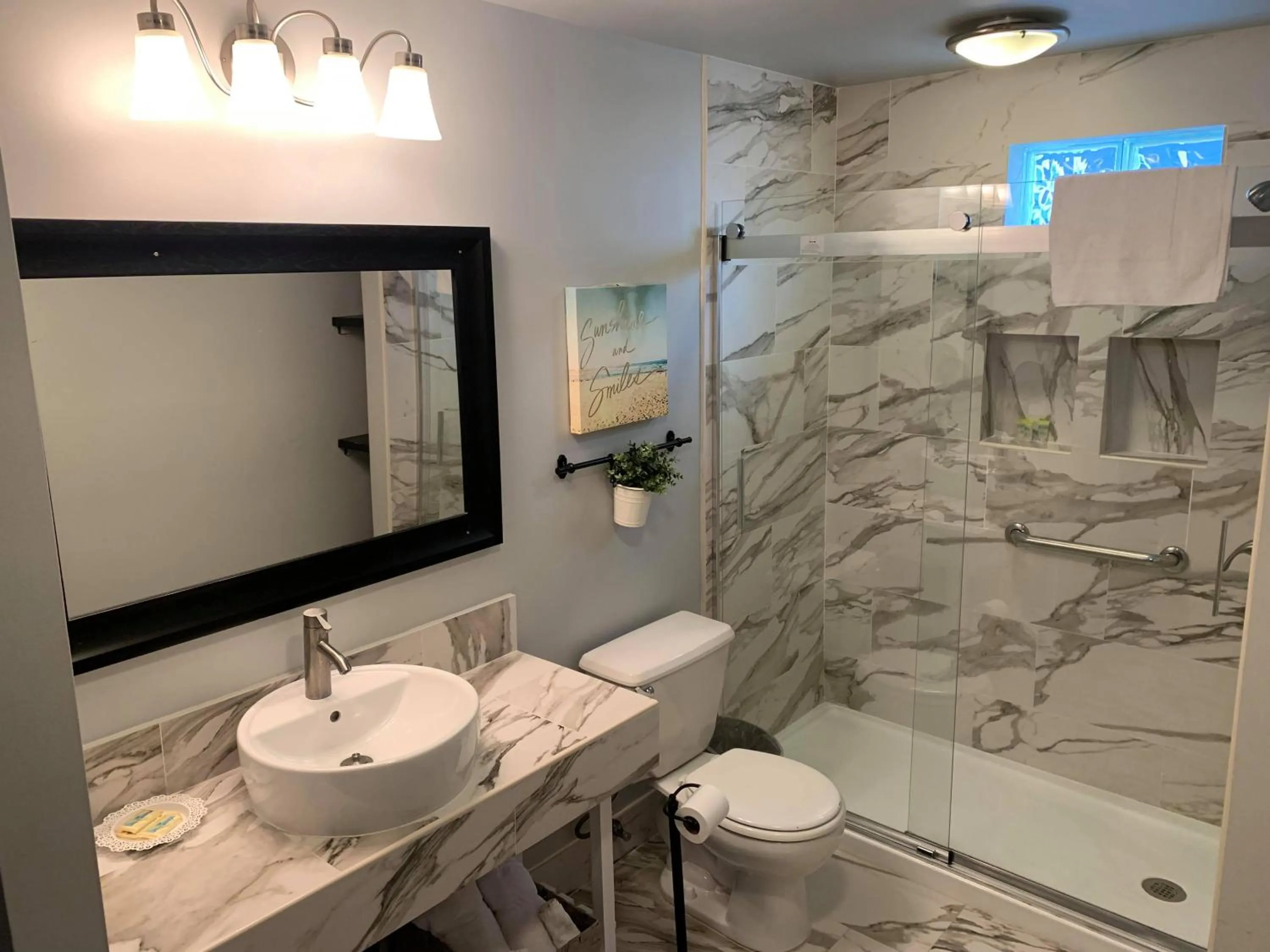 Ocean Manor 1100 Inn