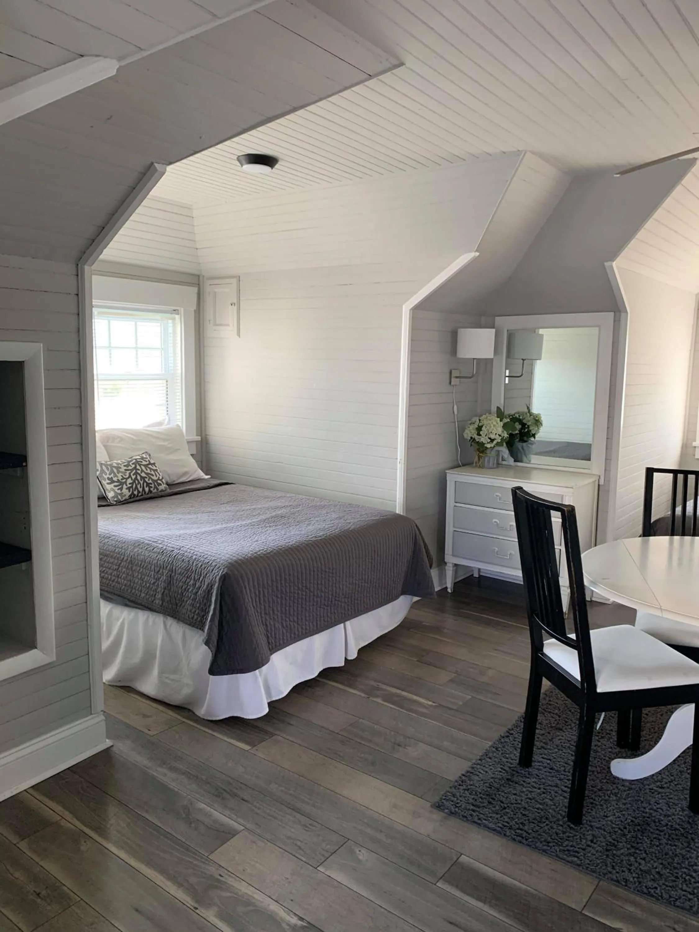 Bed in Ocean Manor 1100 Inn